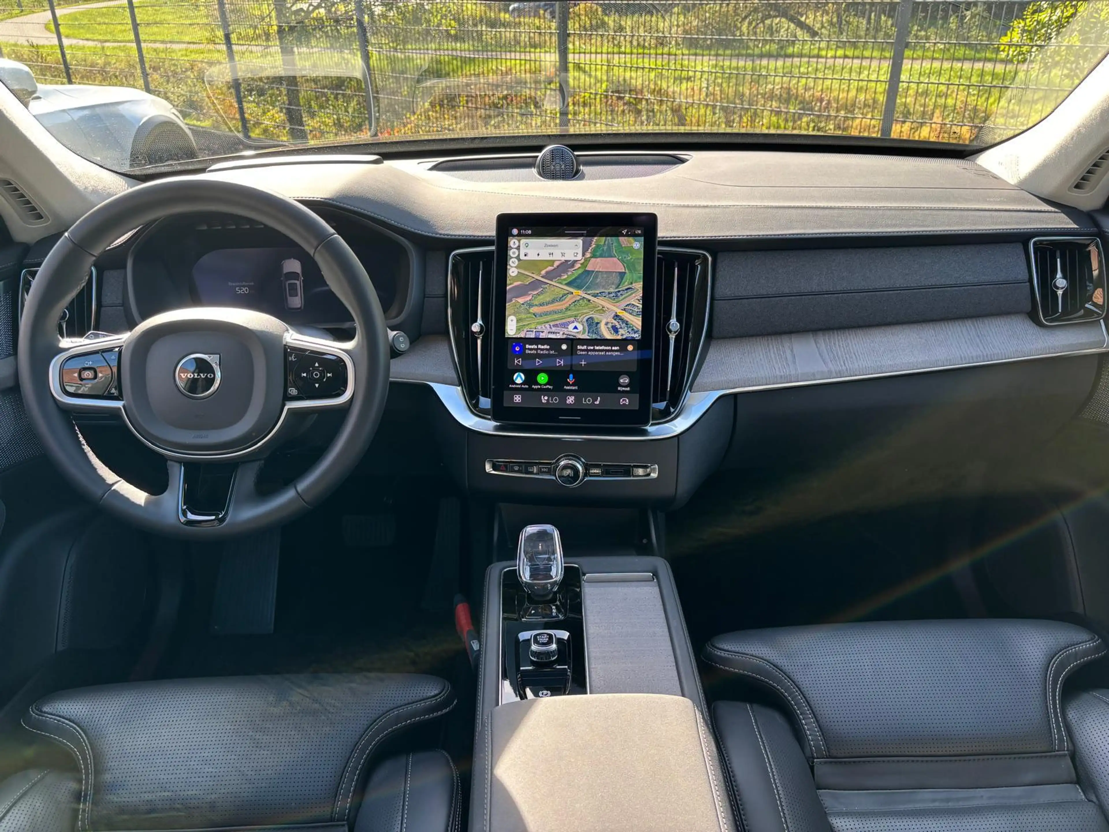 Volvo XC90 2.0 T8 Plug-in hybrid AWD Ultra Dark | Luchtvering — photo 4