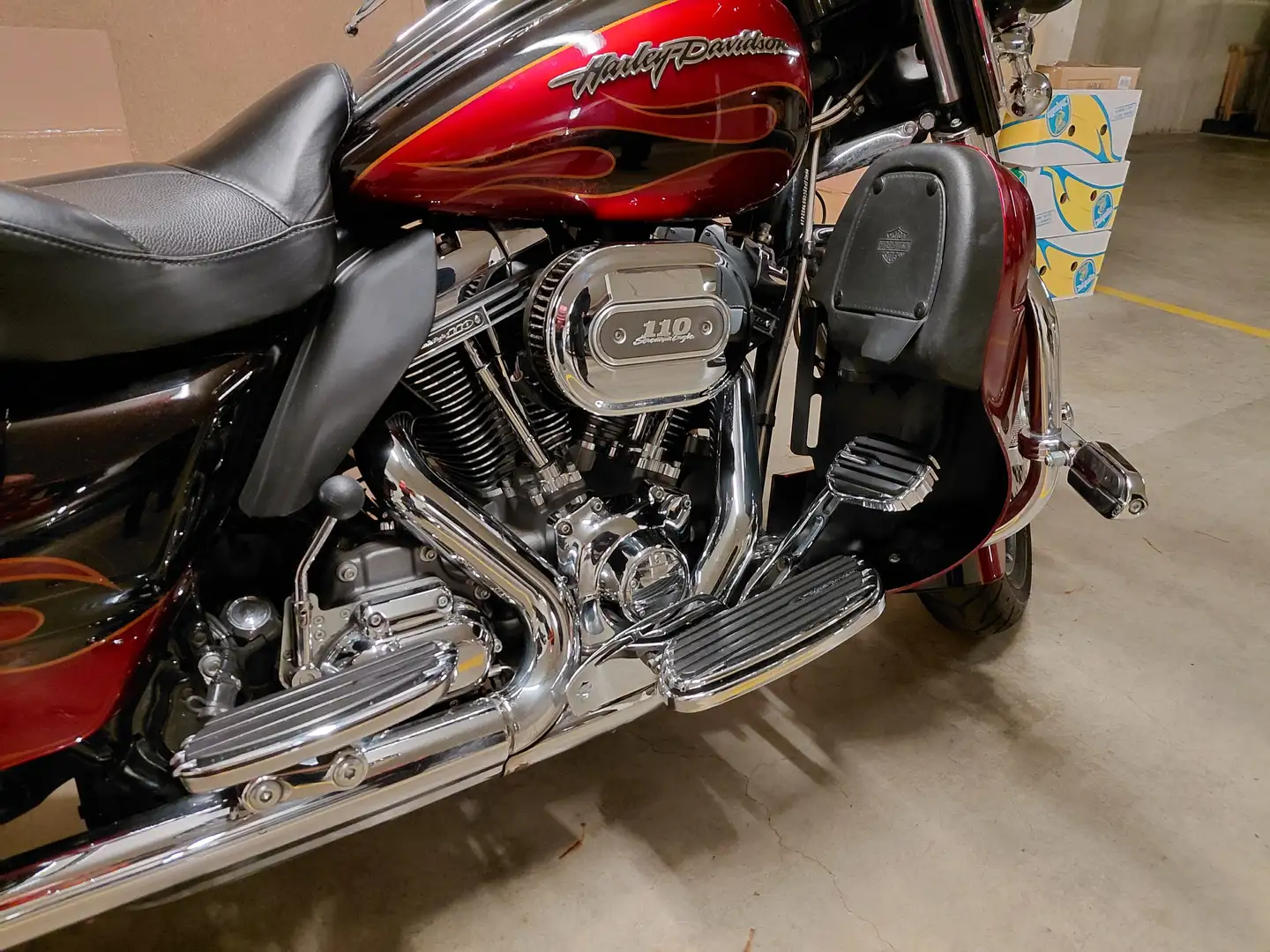 Harley-Davidson Electra Glide CVO Ultra Limited Rouge - 2