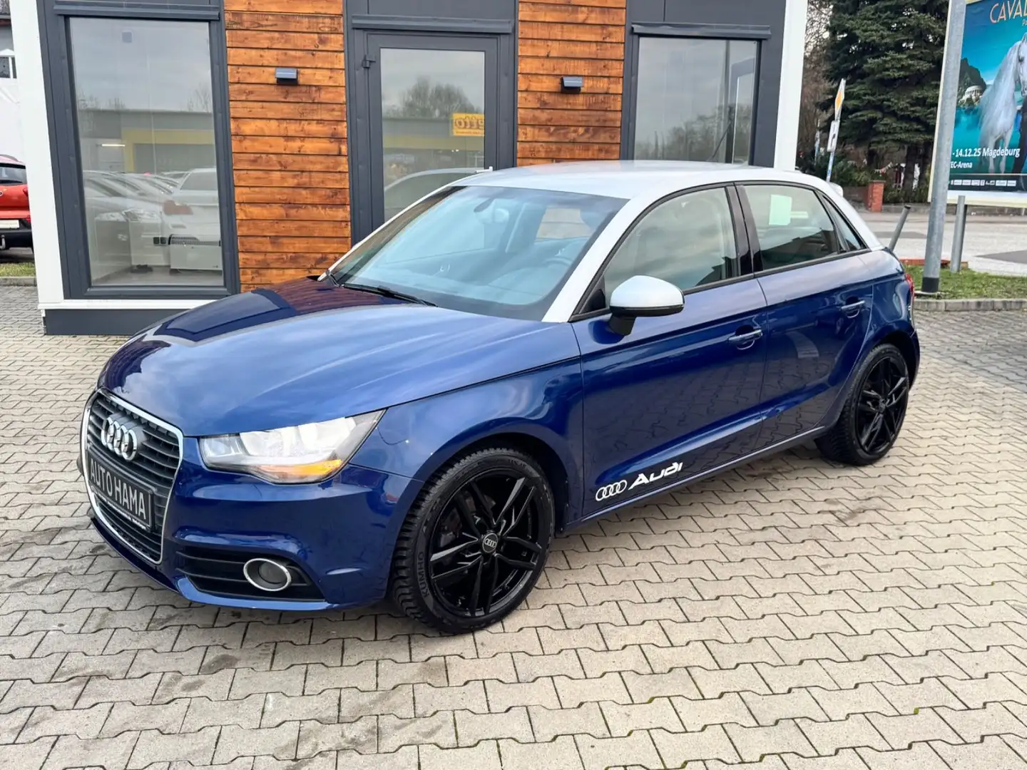 Audi A1 Sportback attraction 1.6 TDI NAVI*SHZ*SPORT* Azul - 2