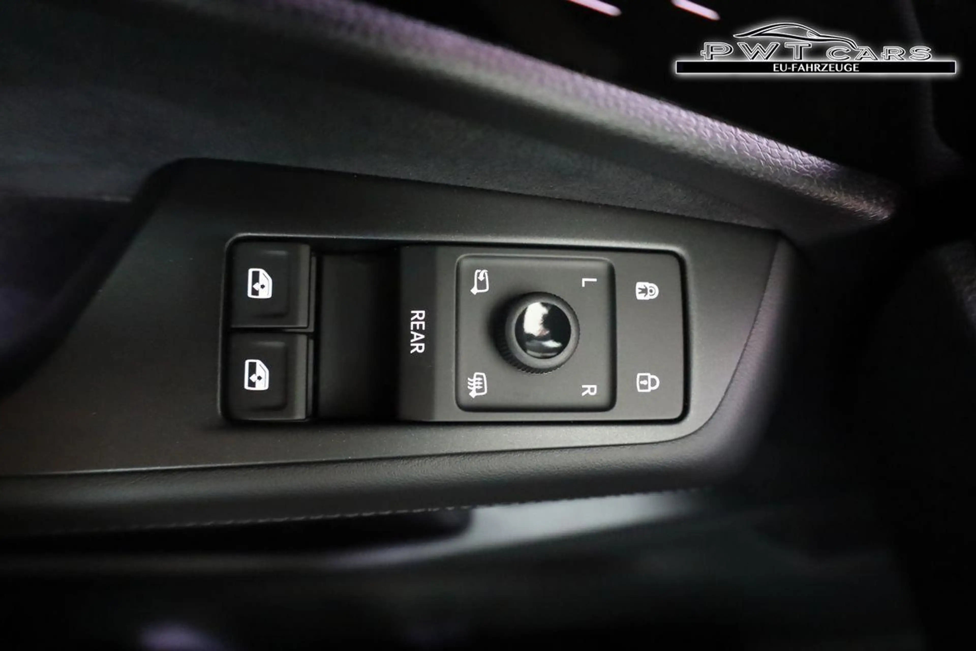 Volkswagen ID.7 Limousine Pro 210 kW Black, HuD, IQ.Light, IQ.D... — photo 7