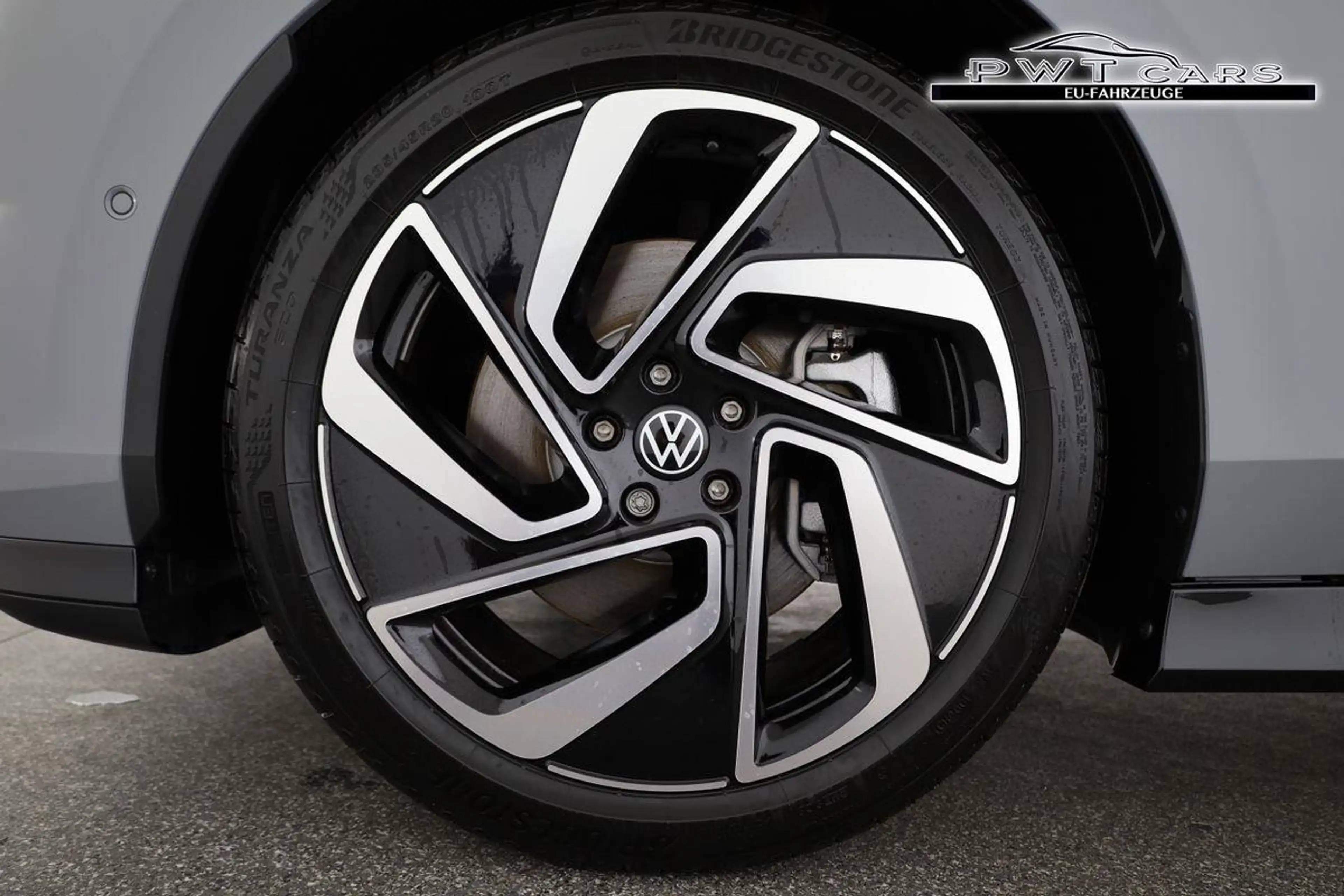 Volkswagen ID.7 Limousine Pro 210 kW Black, HuD, IQ.Light, IQ.D... — photo 13