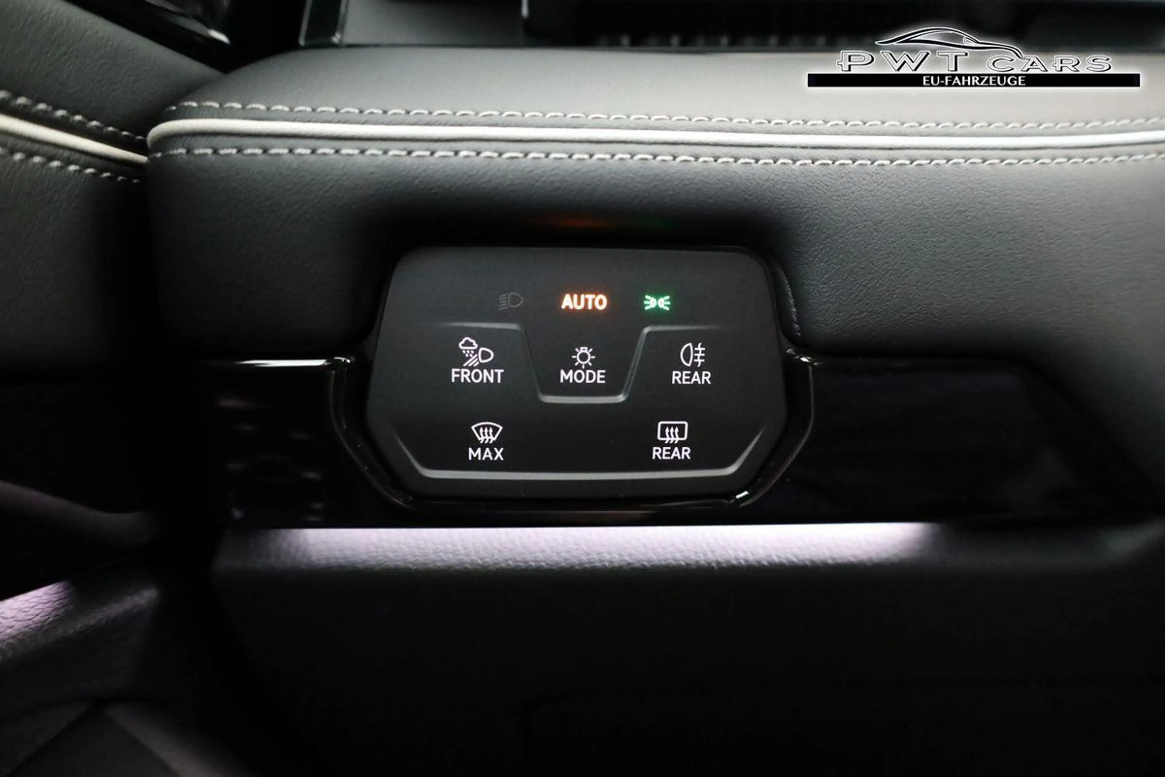 Volkswagen ID.7 Limousine Pro 210 kW Black, HuD, IQ.Light, IQ.D... — photo 8