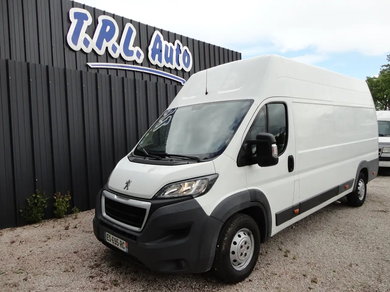 Peugeot Boxer 435 L4H3 2.0 BLUEHDI 130 PREMIUM PACK