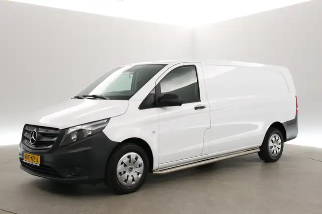 Mercedes-Benz Vito view 9