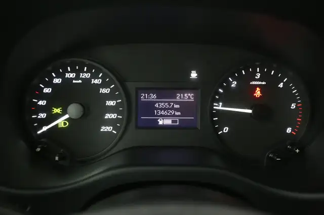 Mercedes-Benz Vito view 14