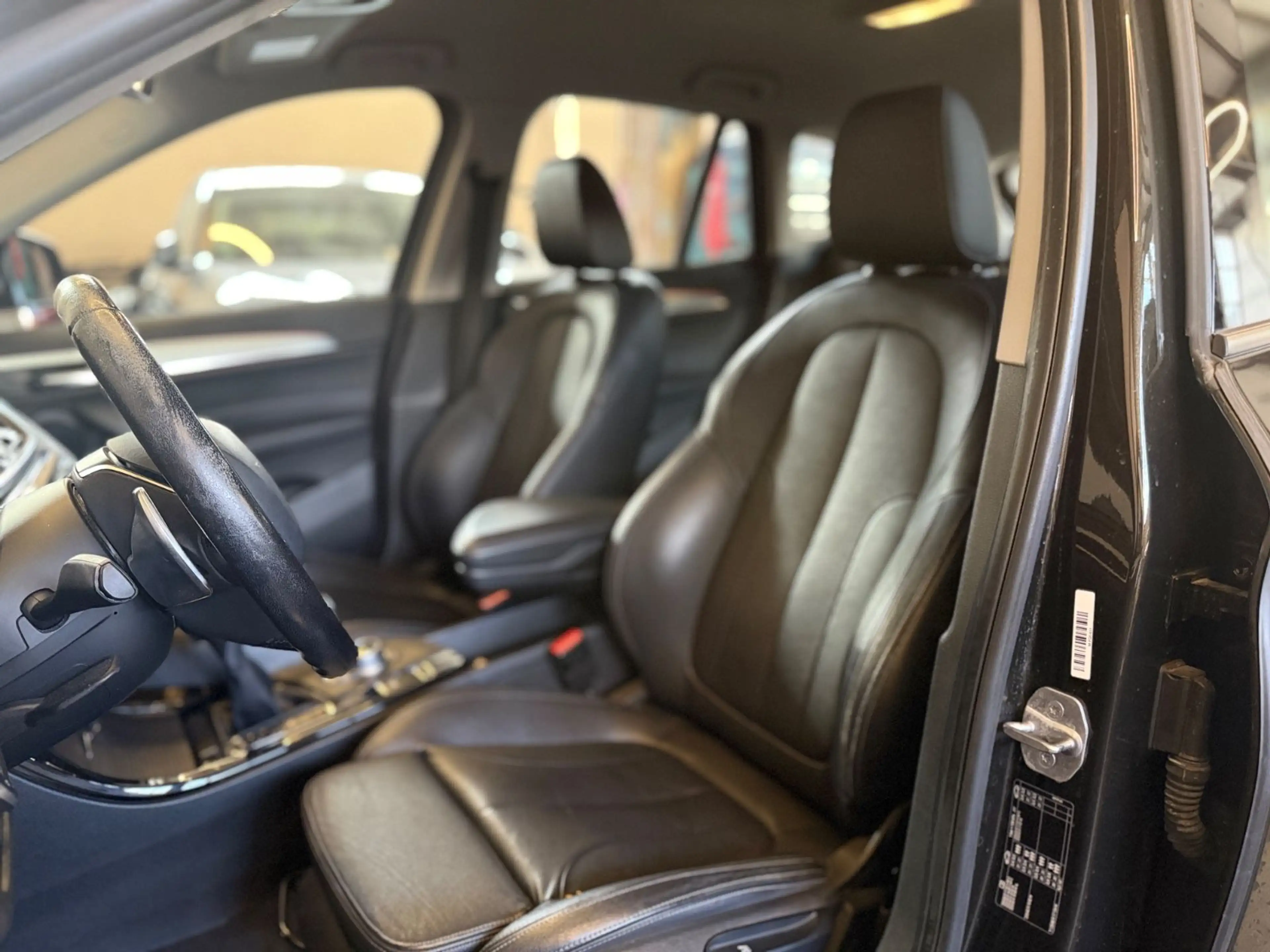 BMW X1 sDrive 18 d Sport Line LED/AHK/ — photo 11