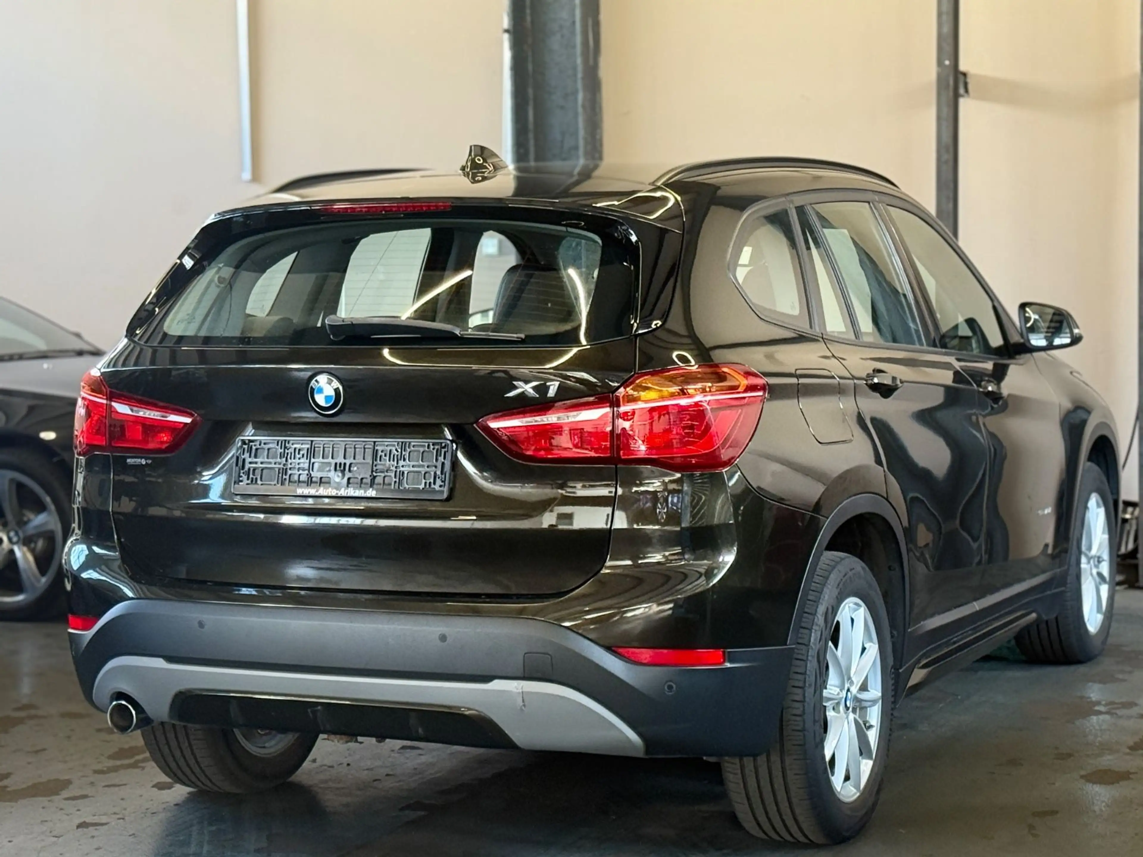 BMW X1 sDrive 18 d Sport Line LED/AHK/ — photo 5