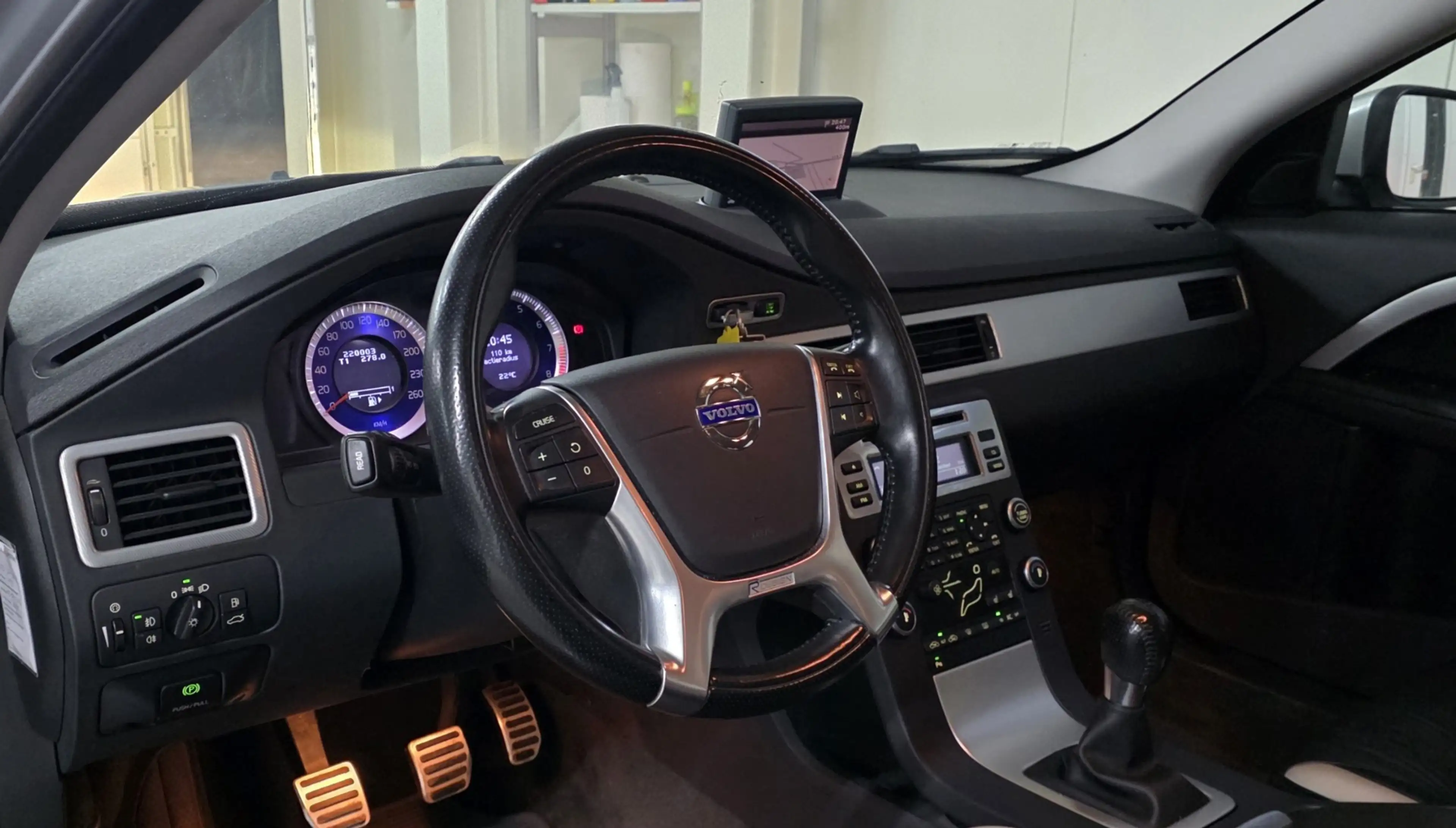 Volvo V70 2.0T R-Edition NieuweKoppeling Volledig Onderhoude — photo 10