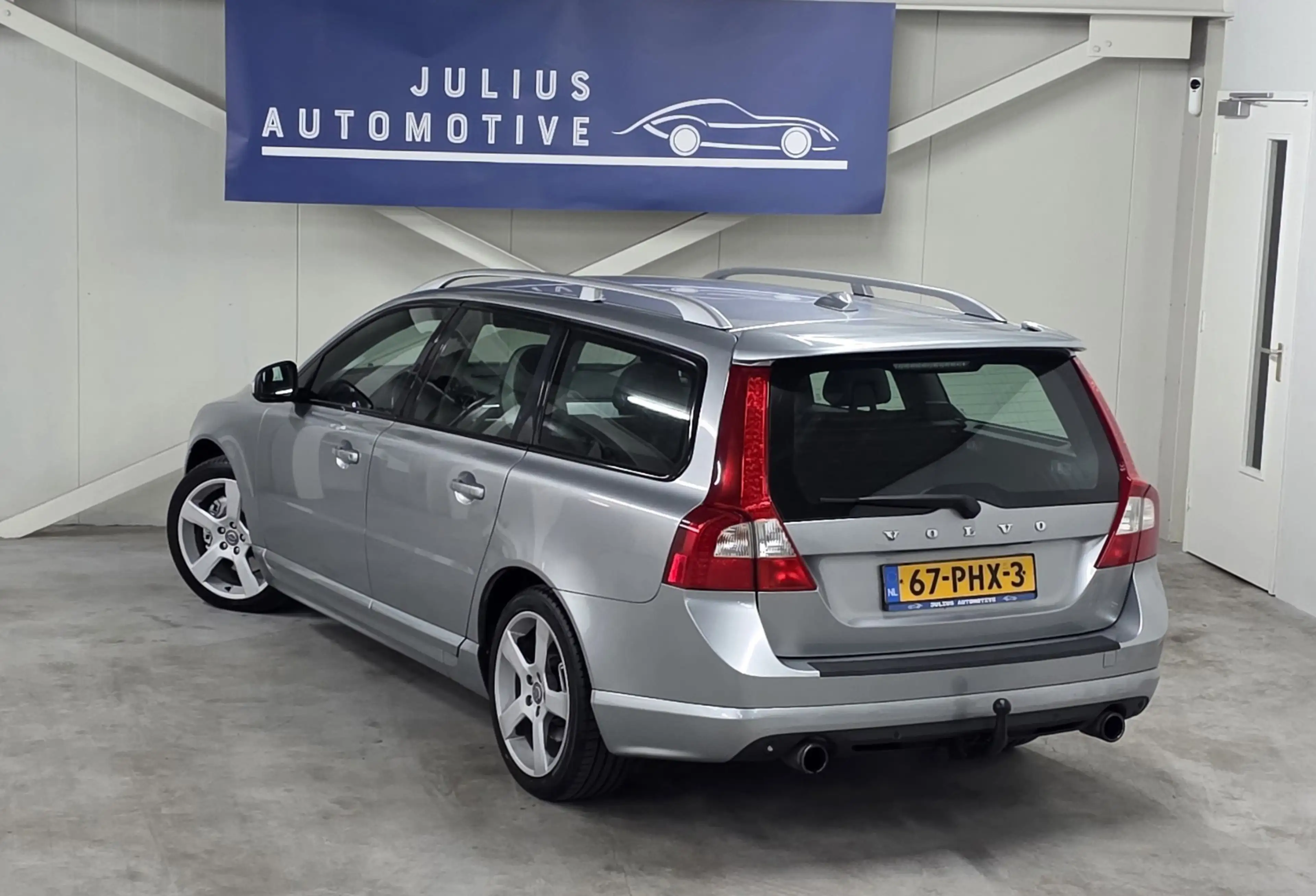 Volvo V70 2.0T R-Edition NieuweKoppeling Volledig Onderhoude — photo 29