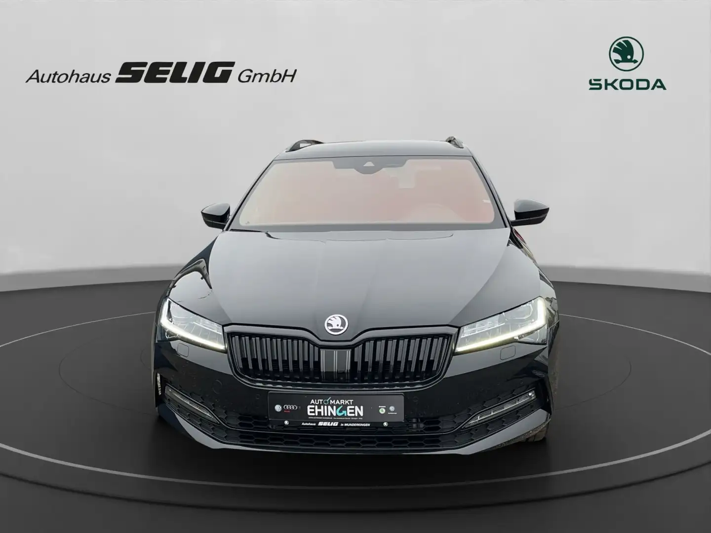 Skoda Superb Combi Sportline 2.0 TDI 150 PS DSG, AHK,C Zwart - 2