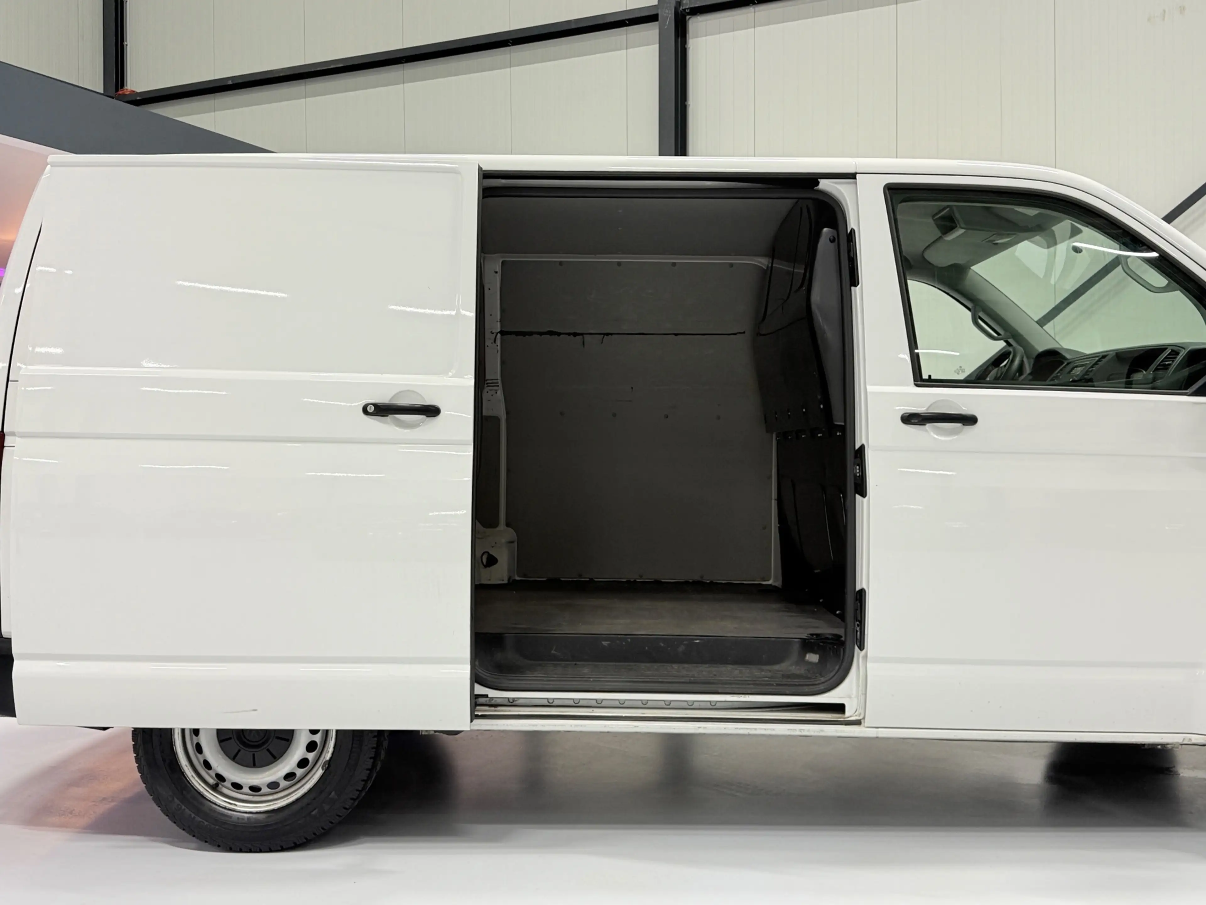 Volkswagen Transporter 2.0 TDI L1H1 Comfortline|Euro 6 | Cruise | Achterk — photo 13