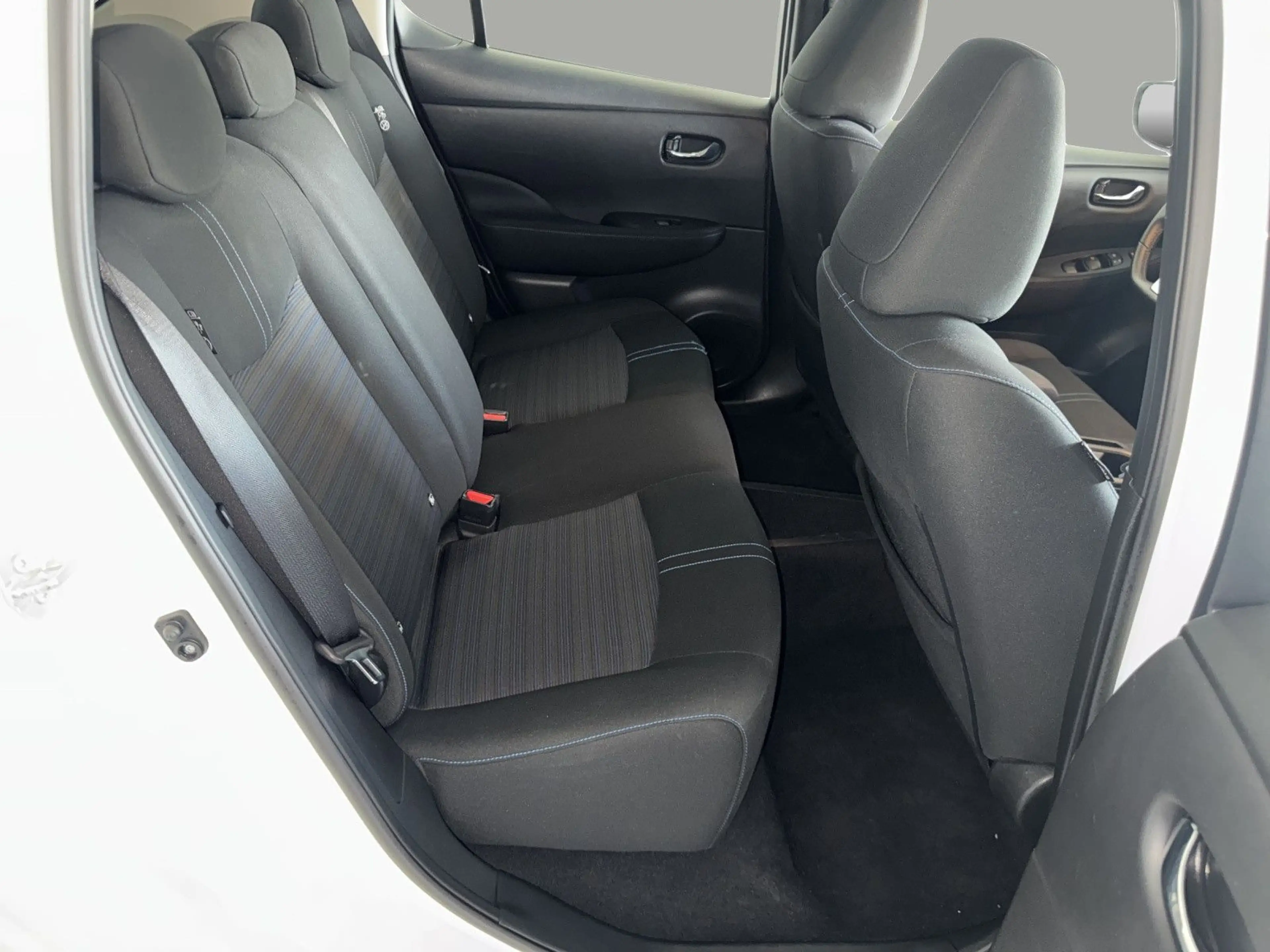 Nissan Leaf e+ Acenta *Zertifikat*ACC*LED*360°-Kamera* — photo 12