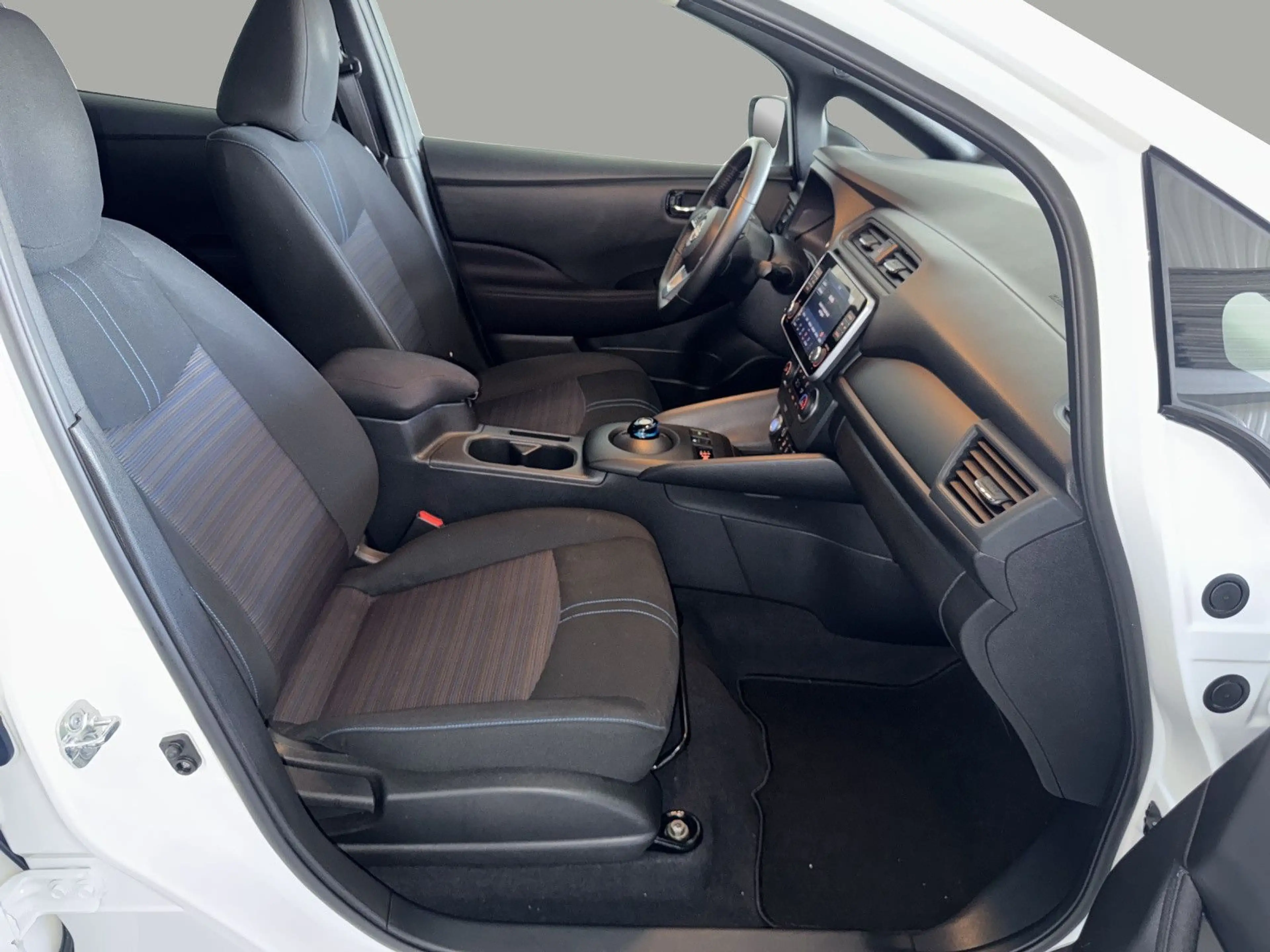 Nissan Leaf e+ Acenta *Zertifikat*ACC*LED*360°-Kamera* — photo 11