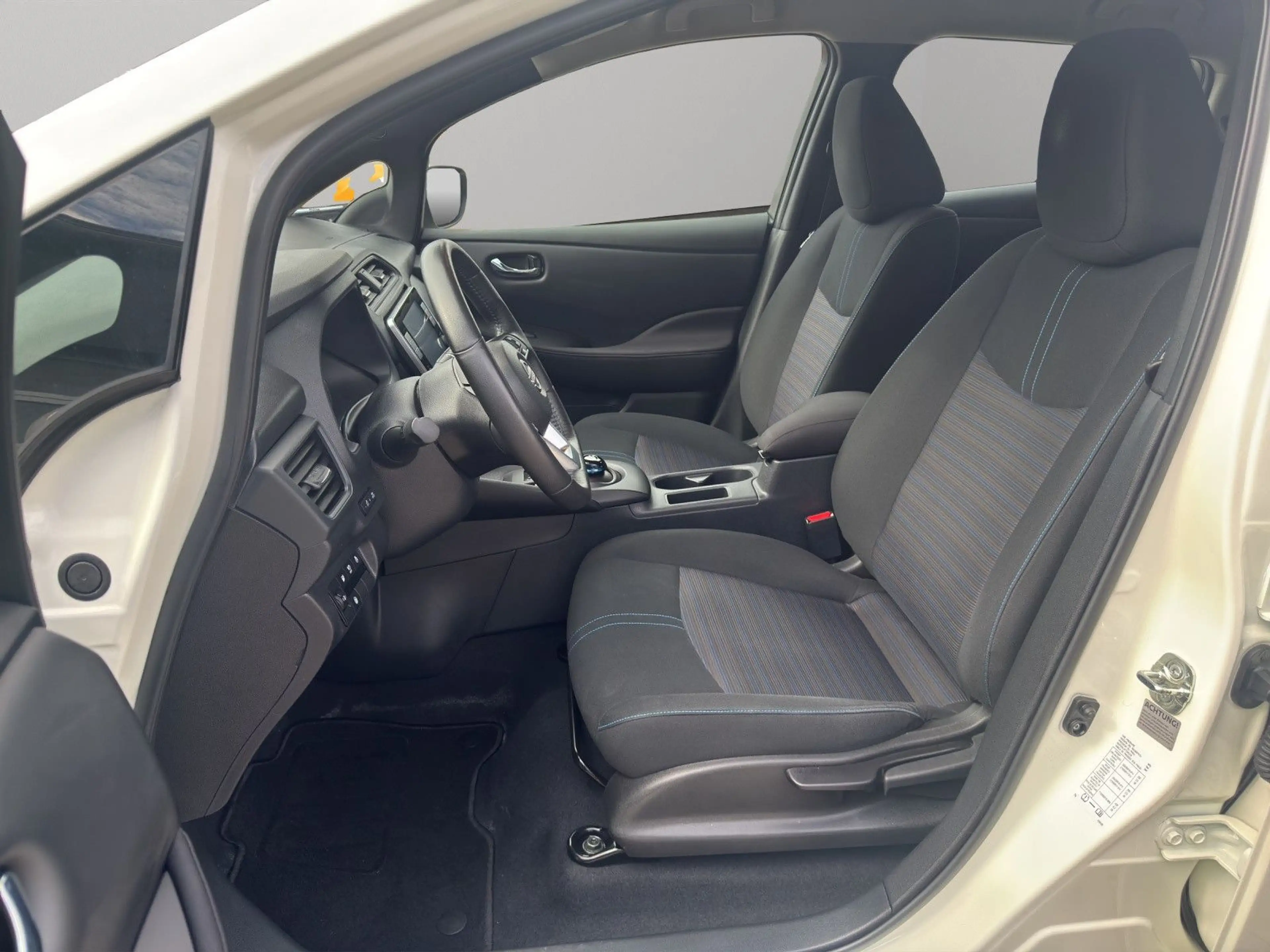 Nissan Leaf e+ Acenta *Zertifikat*ACC*LED*360°-Kamera* — photo 9