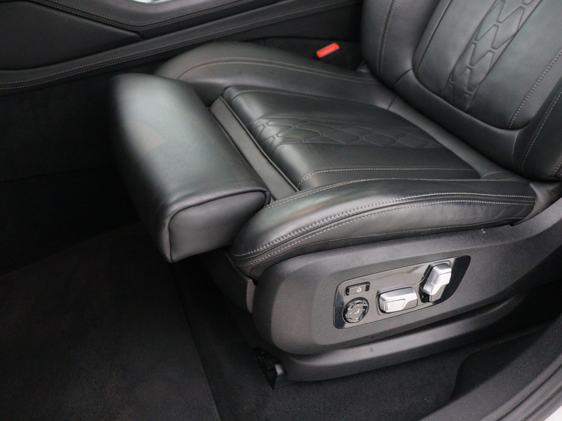 BMW X6 xDrive40i High Executive — photo 14