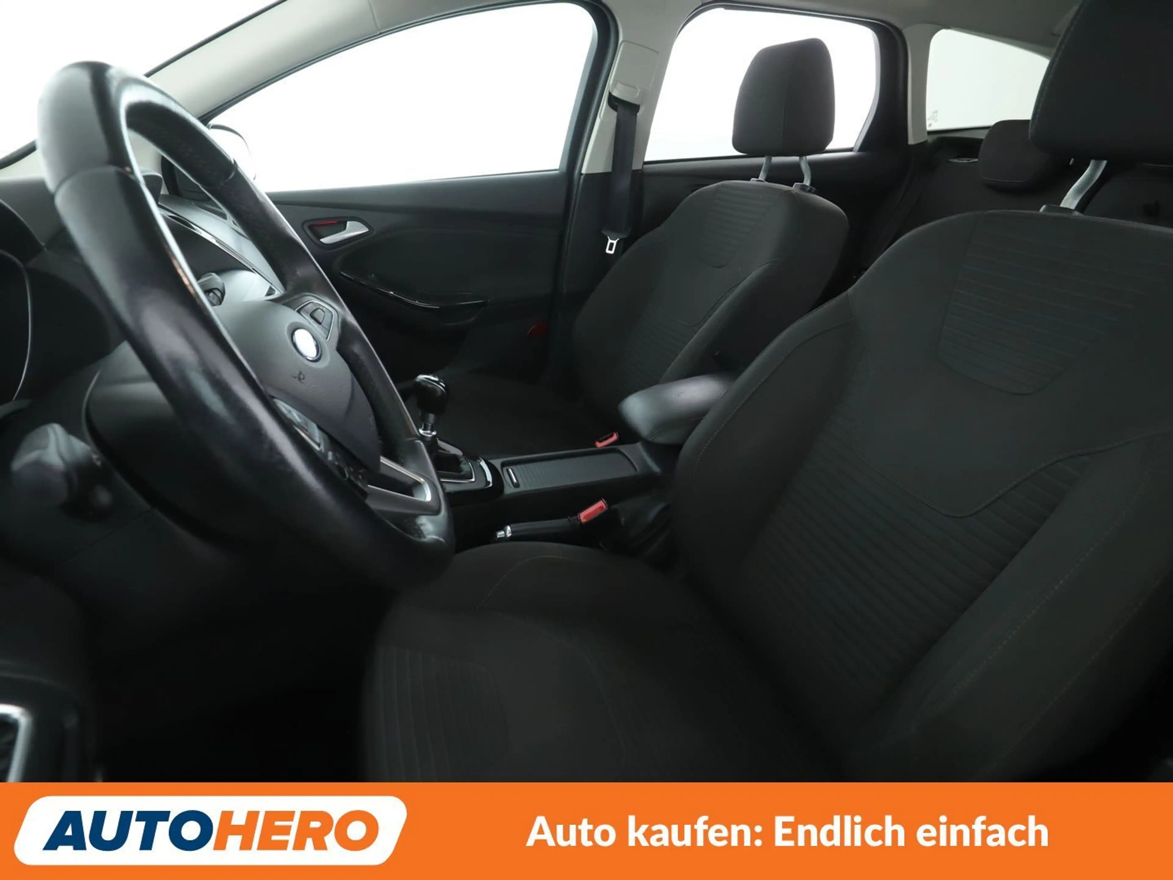 Ford Focus 1.0 EcoBoost Titanium*NAVI*TEMPO*CAM*PDC*SHZ* — photo 10