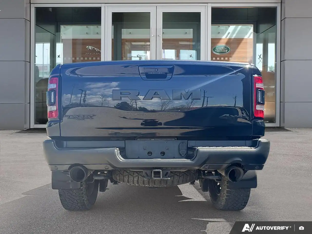 RAM 1500 снимка RAM 1500
