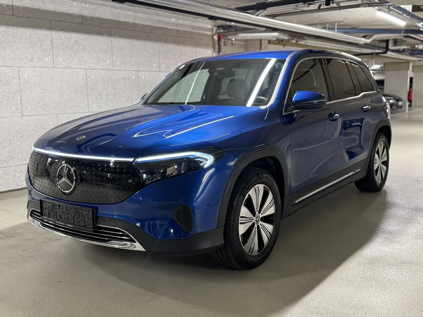 Mercedes-Benz EQB 250 250+ 70,5kWh Österreich-Edition Aut. Blau - 1