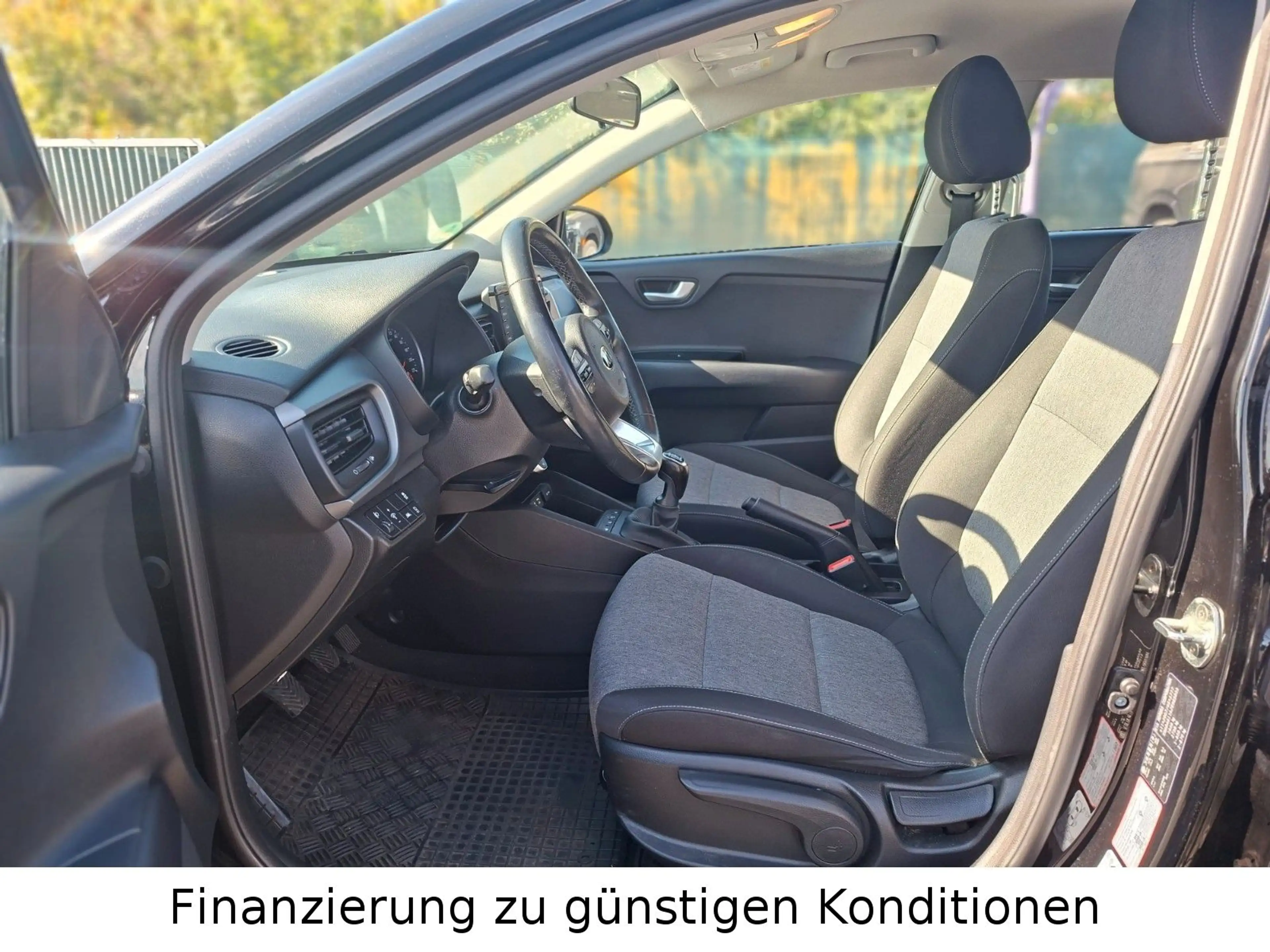 Kia Stonic Edition 7 *MATRIX-DISPLAY*CARPLAY*SPURHA* — photo 10