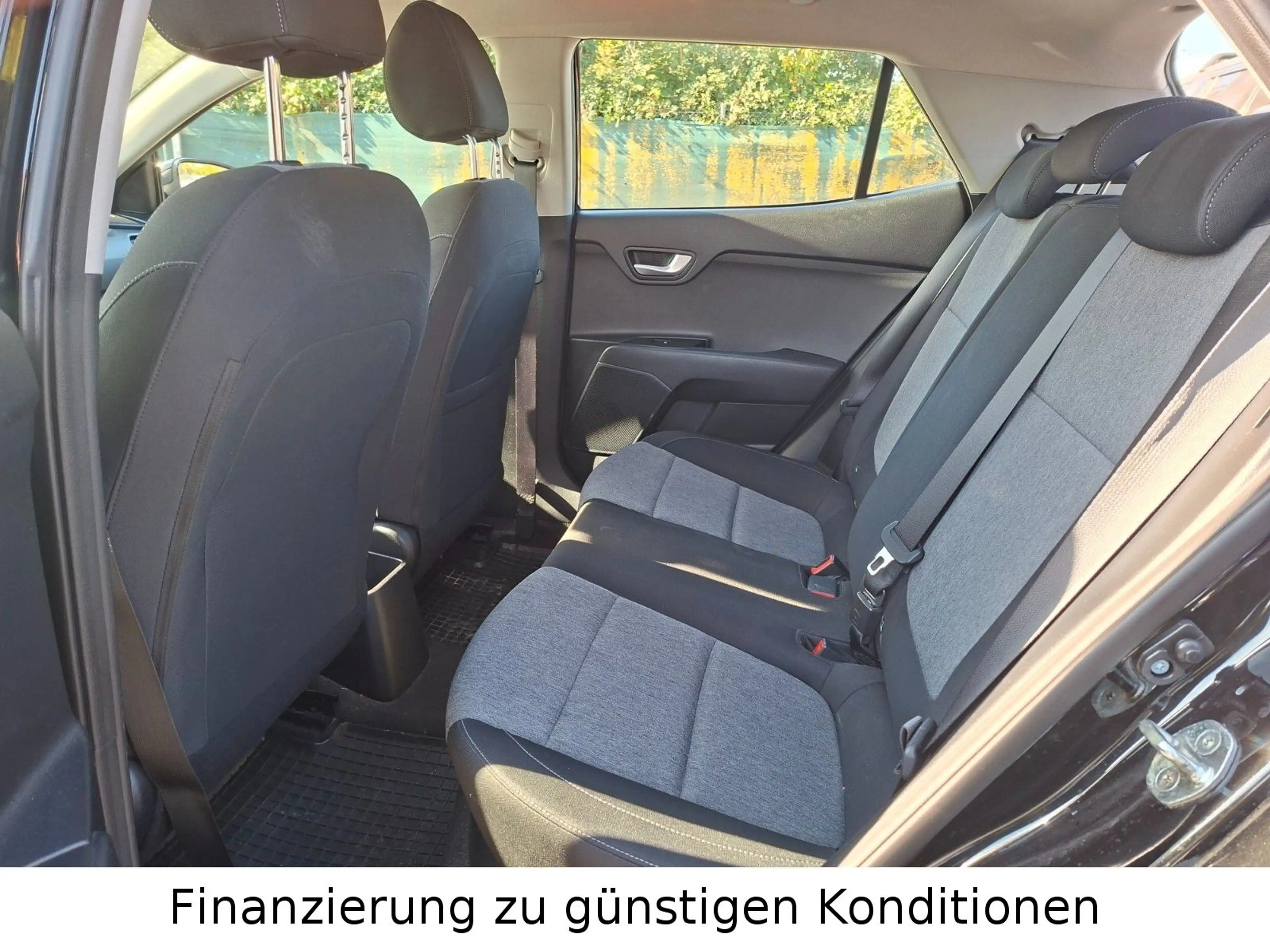 Kia Stonic Edition 7 *MATRIX-DISPLAY*CARPLAY*SPURHA* — photo 12