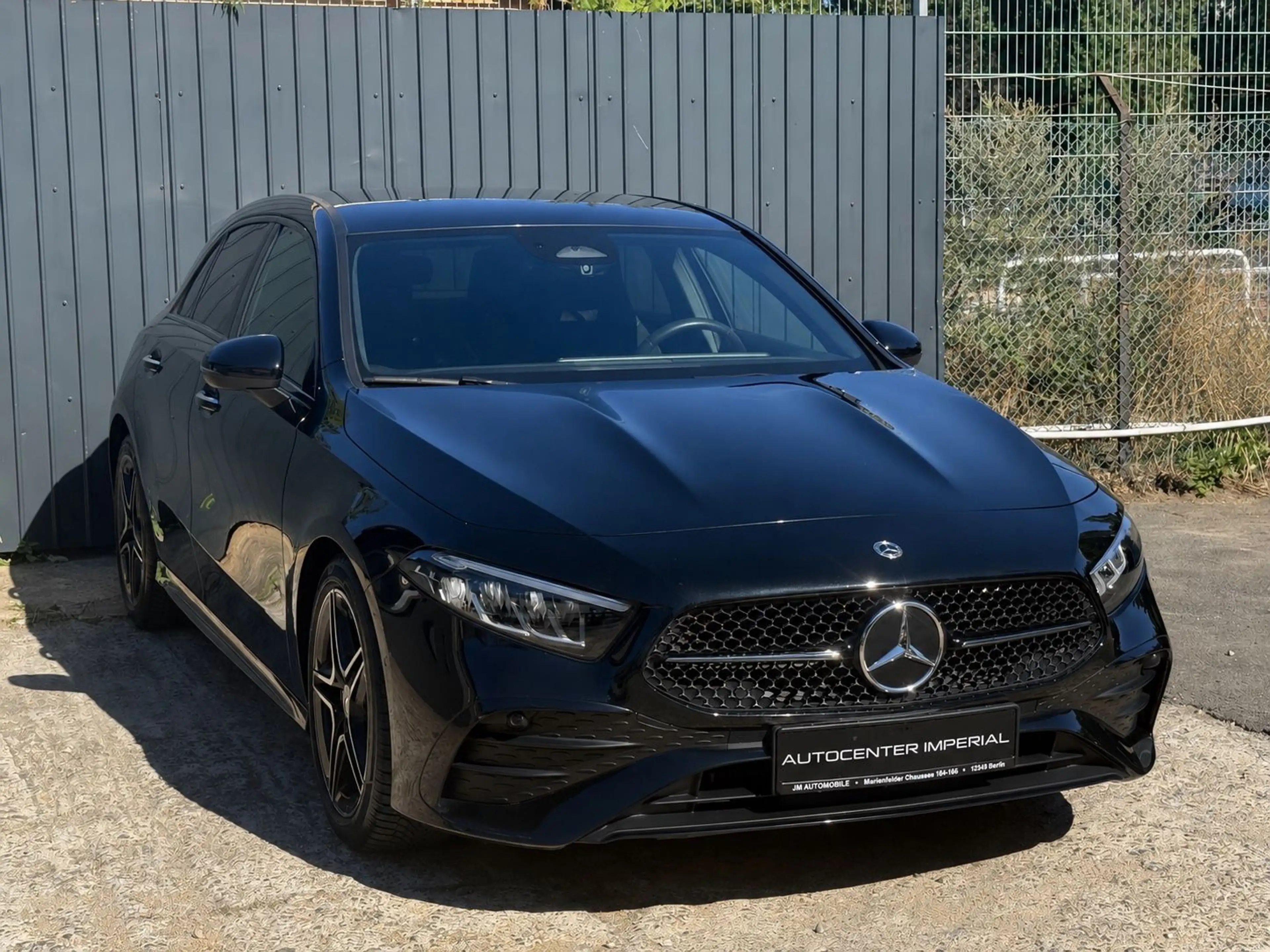 Mercedes-Benz A 200 d AMG/LED/Spur/Night/Keyless/Ambiente