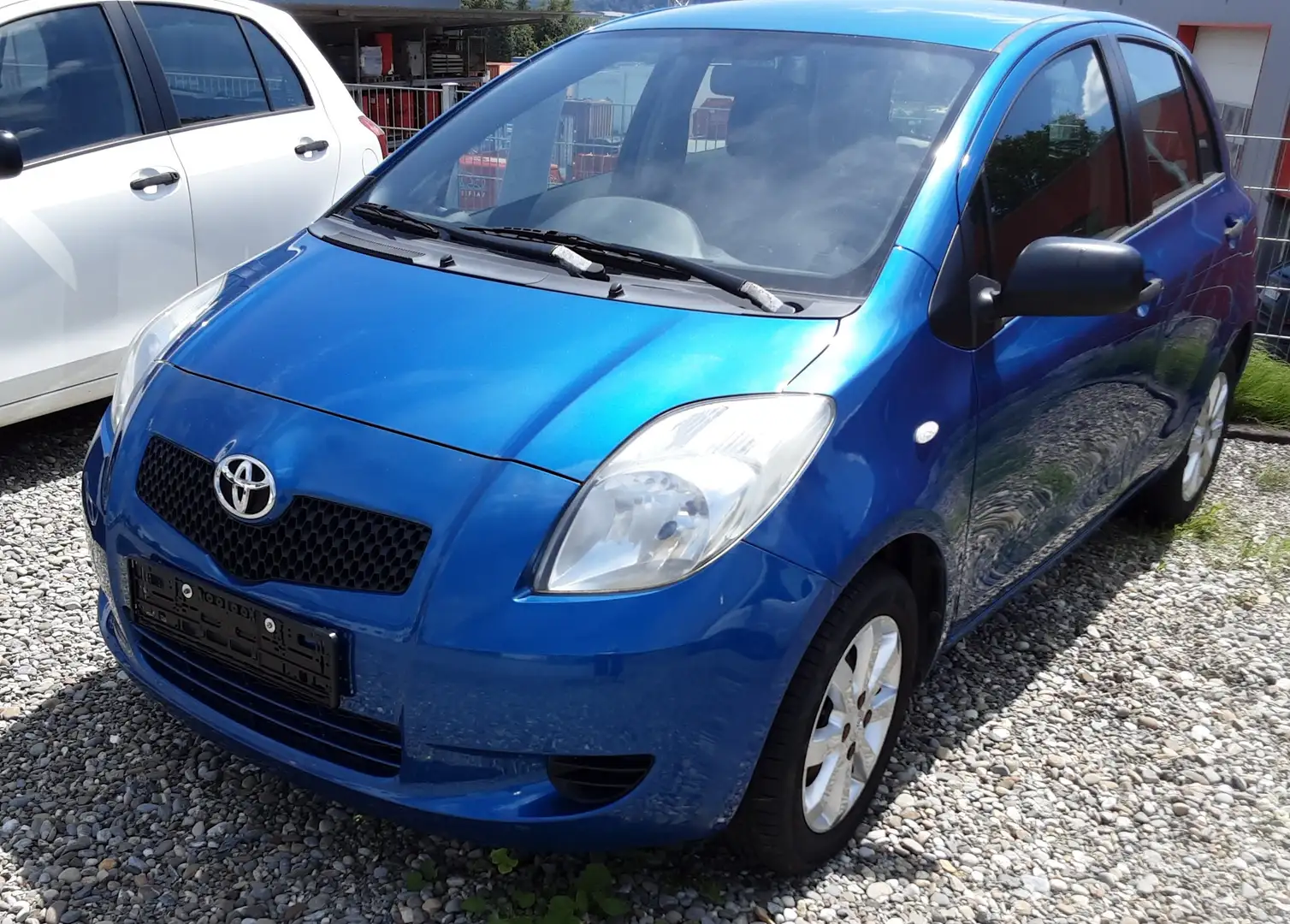 Toyota Yaris Cool Blau - 1