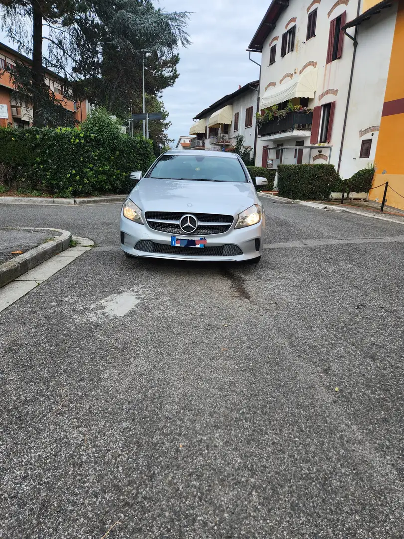 Mercedes-Benz A 160 Classe A - W176 d Business Grigio - 2