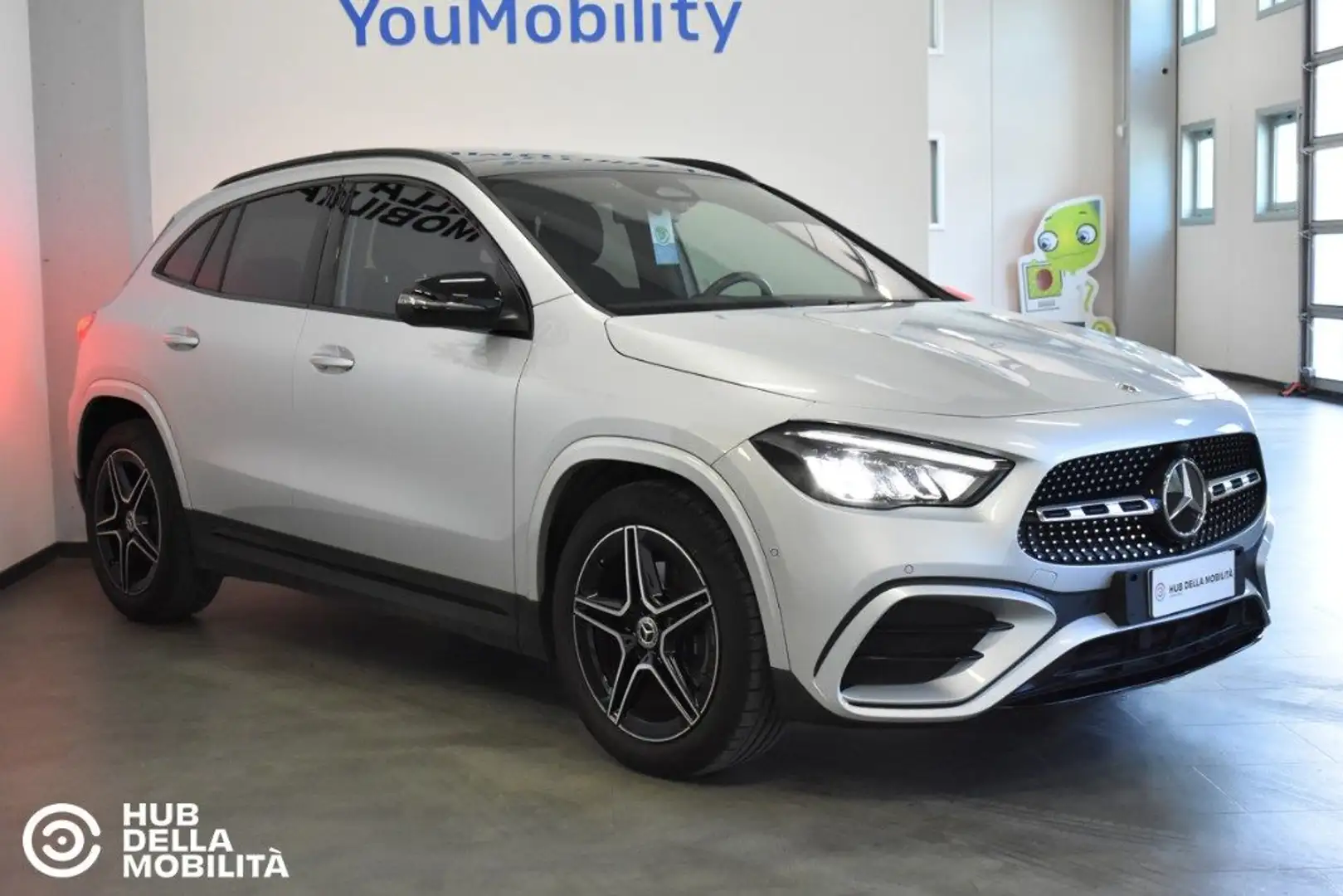 Mercedes-Benz GLA 200 d Automatic AMG Line Advanced Plus Argento - 2