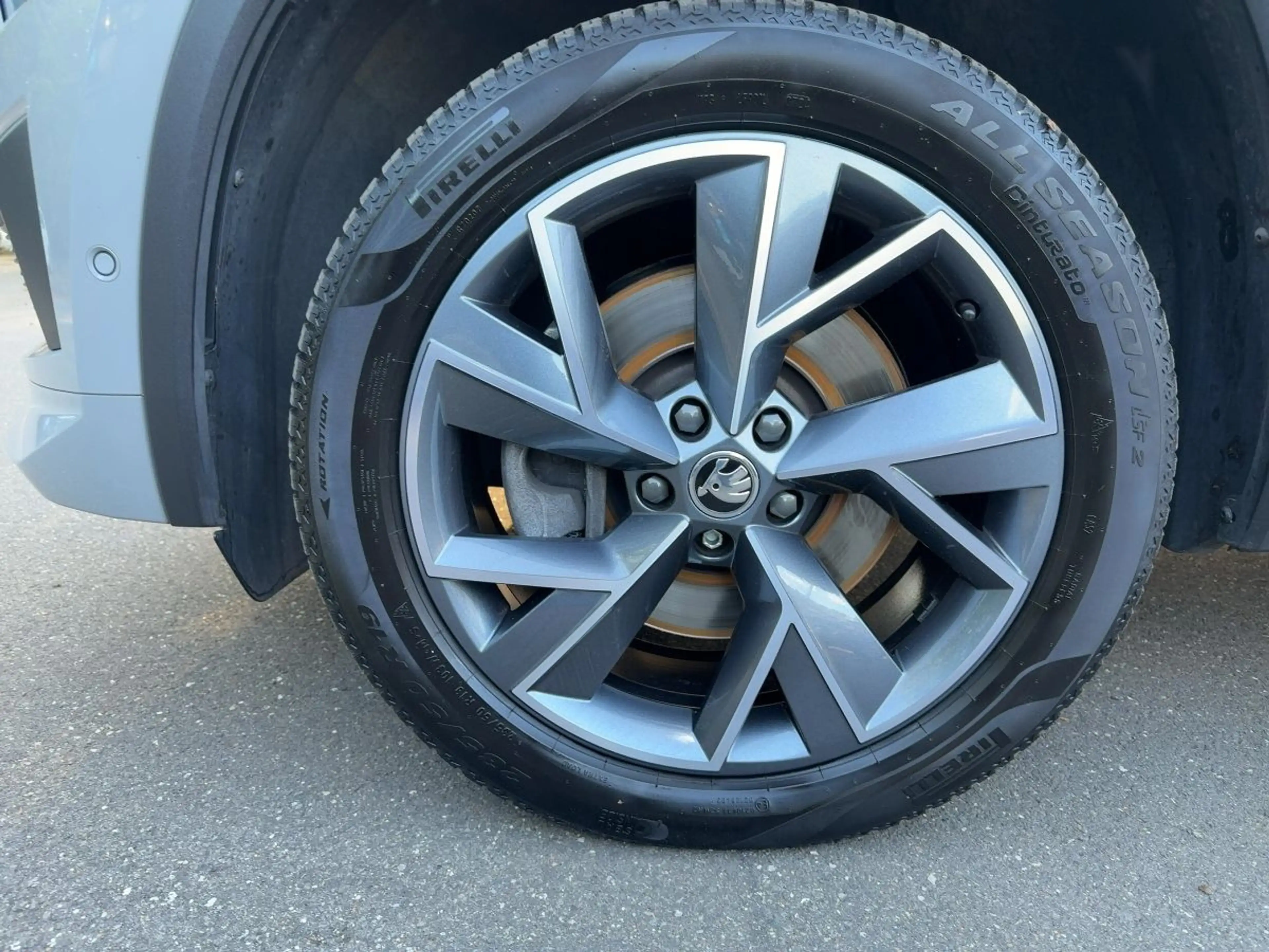 Skoda Kodiaq 2.0 TDI DSG Sportl 4x4 Pano Navi Kamera — photo 11