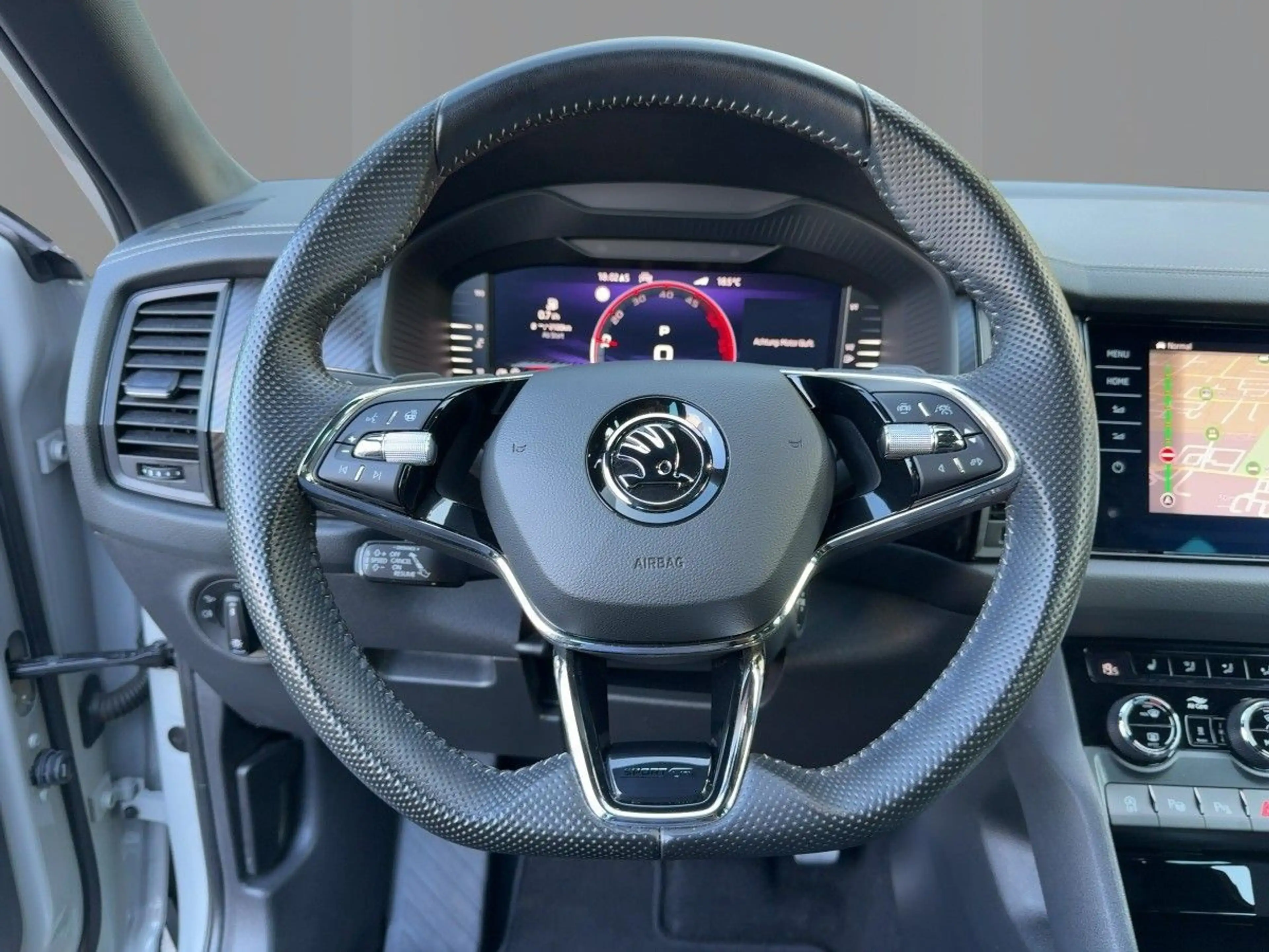 Skoda Kodiaq 2.0 TDI DSG Sportl 4x4 Pano Navi Kamera — photo 9