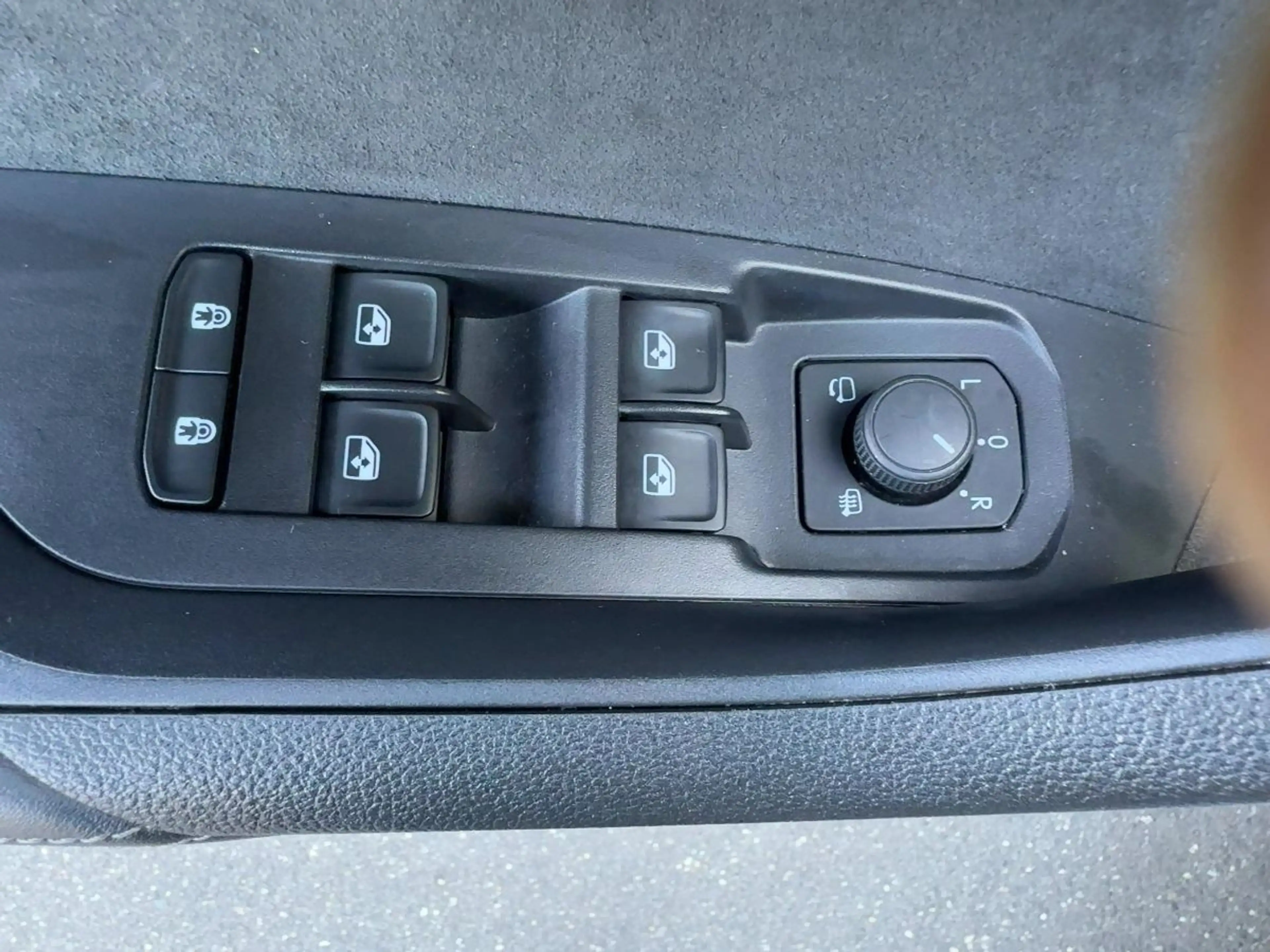 Skoda Kodiaq 2.0 TDI DSG Sportl 4x4 Pano Navi Kamera — photo 13
