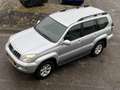 Toyota Land Cruiser 4.0 V6 VVT-i AUTOMAAT Executive 7 PERSOONS YOUNGTI Gris - thumbnail 2