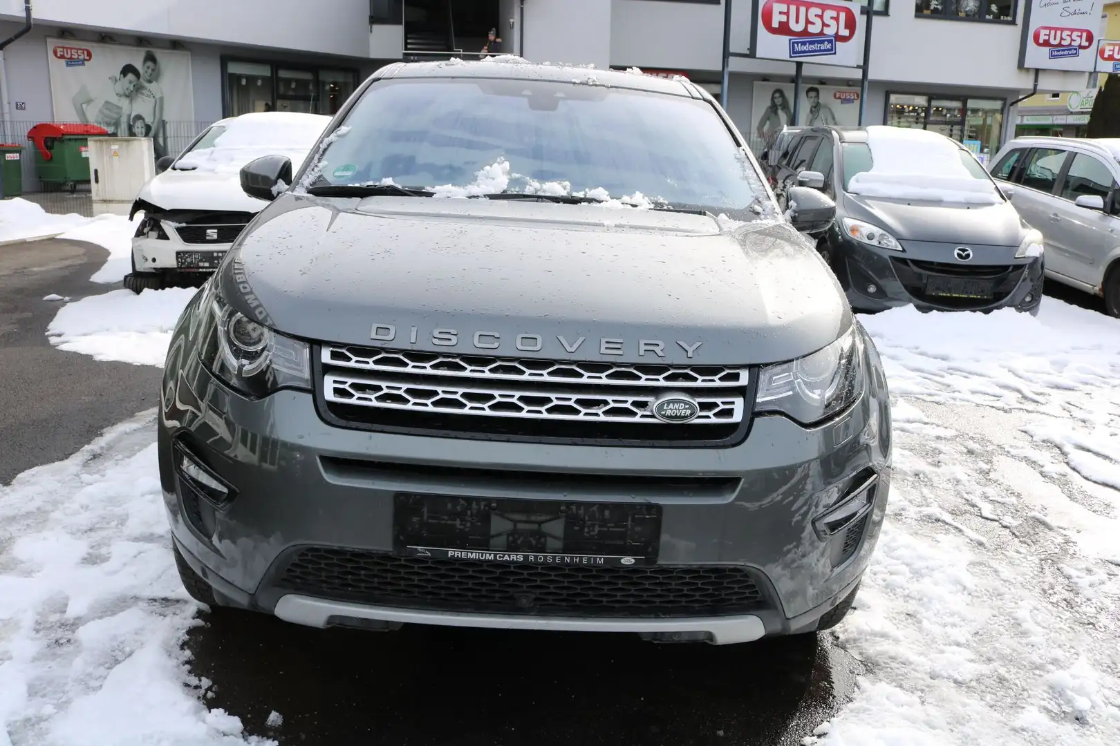 Land Rover Discovery Sport 2,0 SD4 4WD SE Aut. Grau - 2