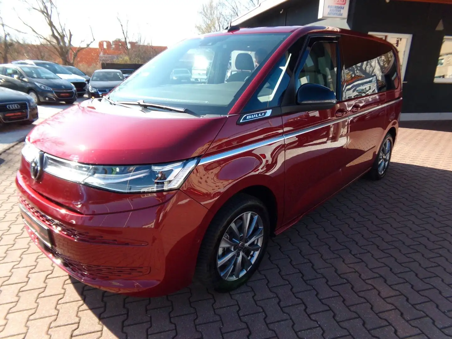 Volkswagen T7 Multivan 1,4 TSI  eHybrid ,Style, 8150 km Roşu - 2