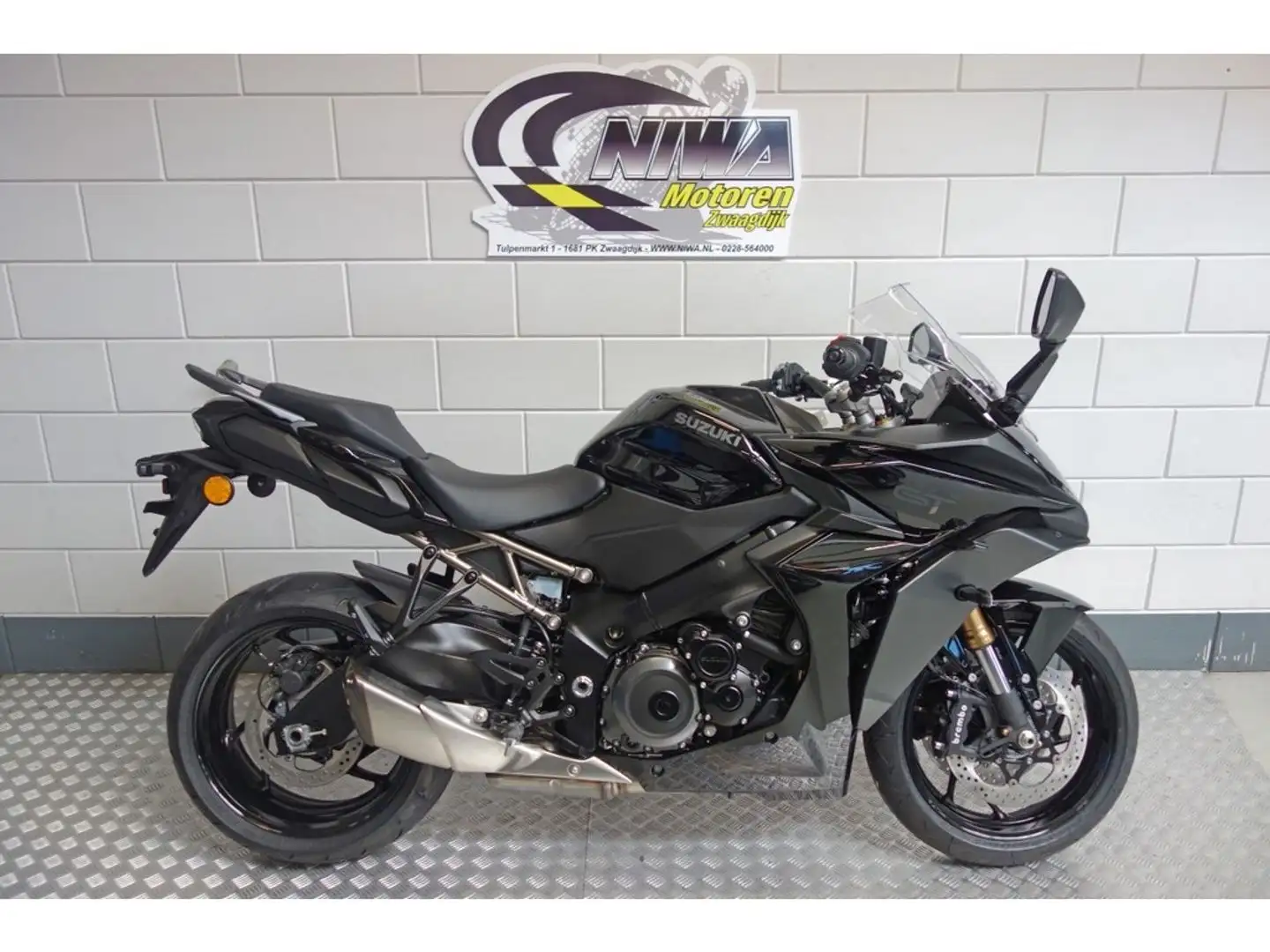 Suzuki GSX S 1000GT Zwart - 1