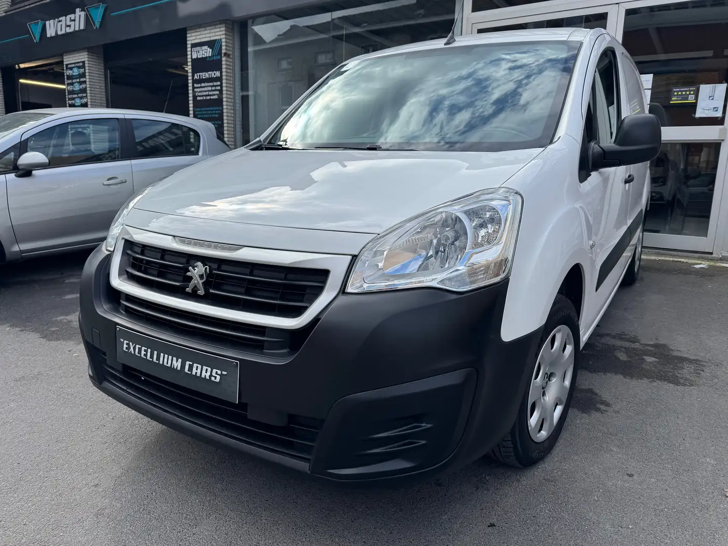 Peugeot Partner 1.6 Blue HDi Utilitaire Gps Airco 3Place  Er6B Blanc - 1
