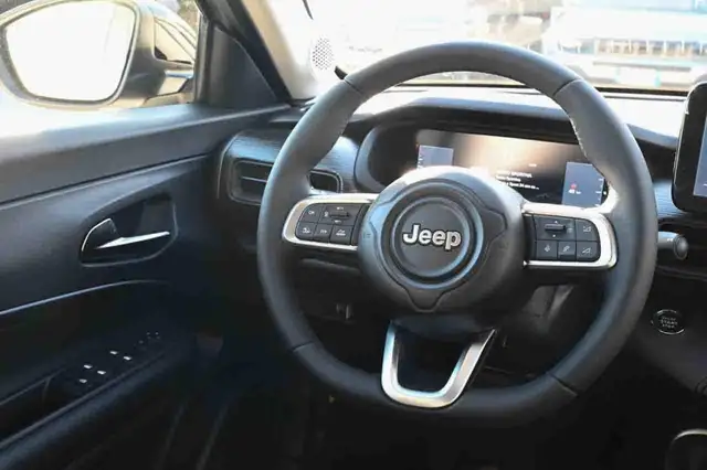 Jeep Avenger view 12