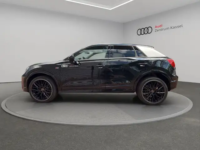 Audi Q2 view 3