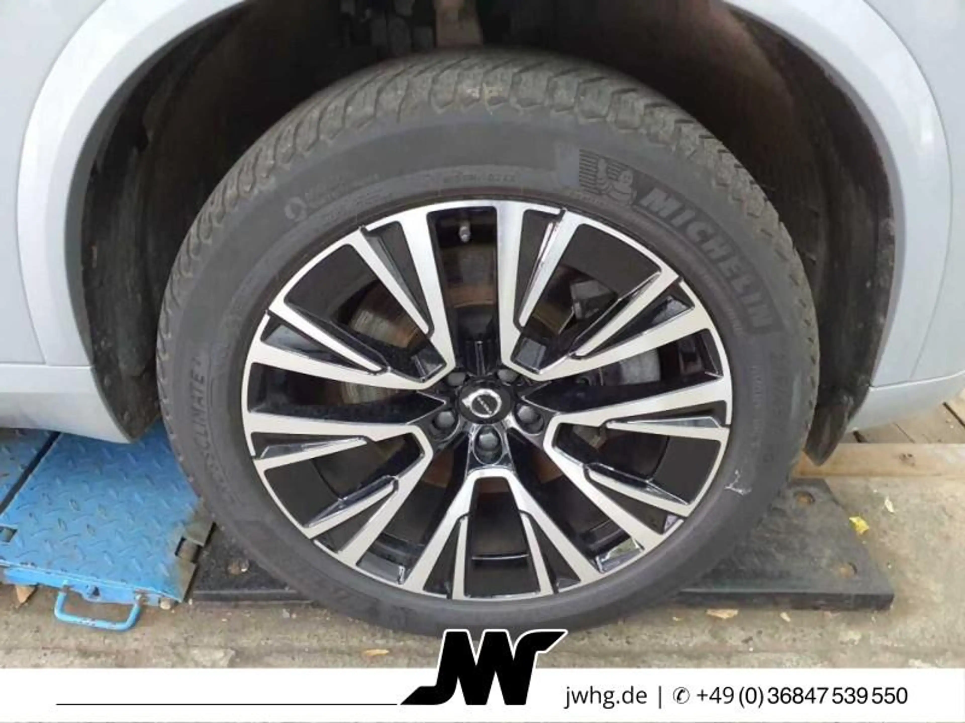 Volvo XC90 PHEV Plus Bright 7-SITZE/AHK/PILOT/STAND-HZ — photo 3