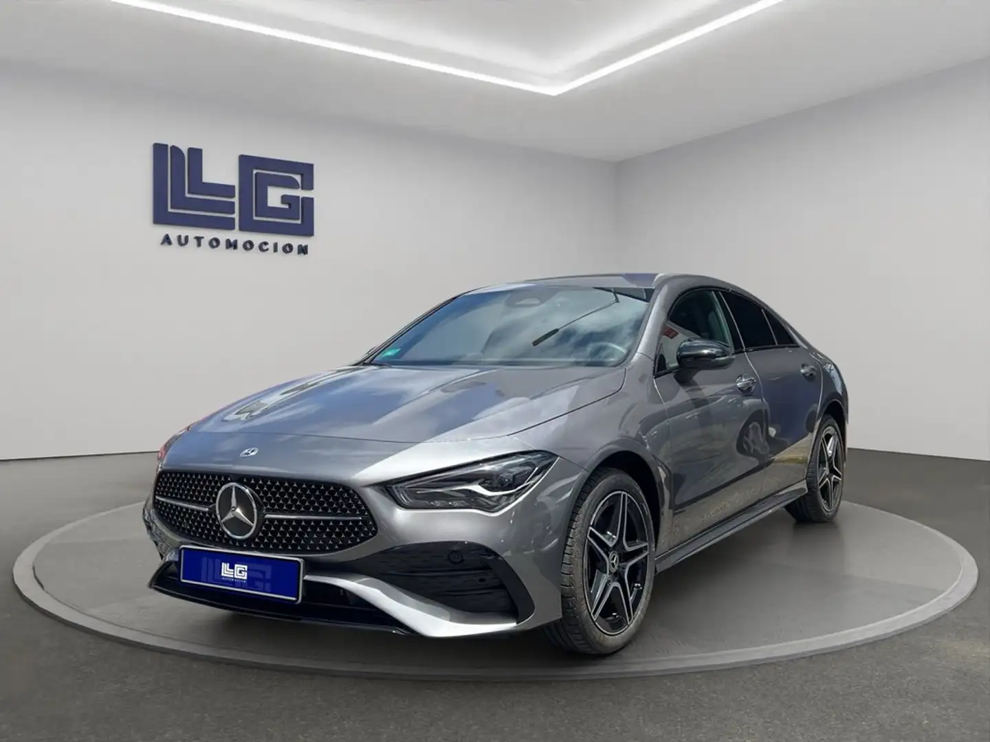 Mercedes-Benz CLA 250 e Gris - 1