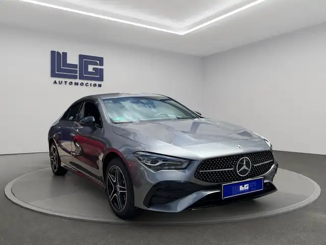 Mercedes-Benz Cla view 4