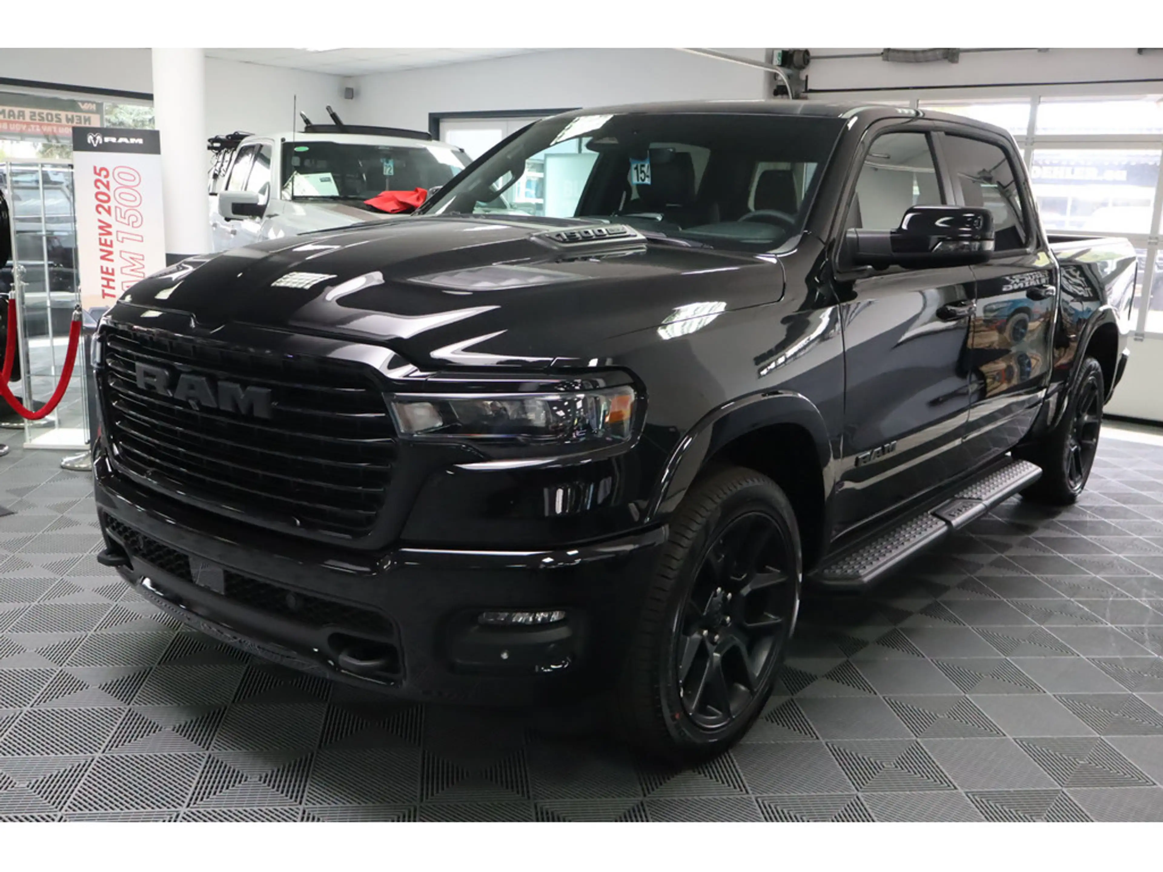 Dodge RAM 1500 Laramie Night HiFi Panorama ACC PANO — photo 3