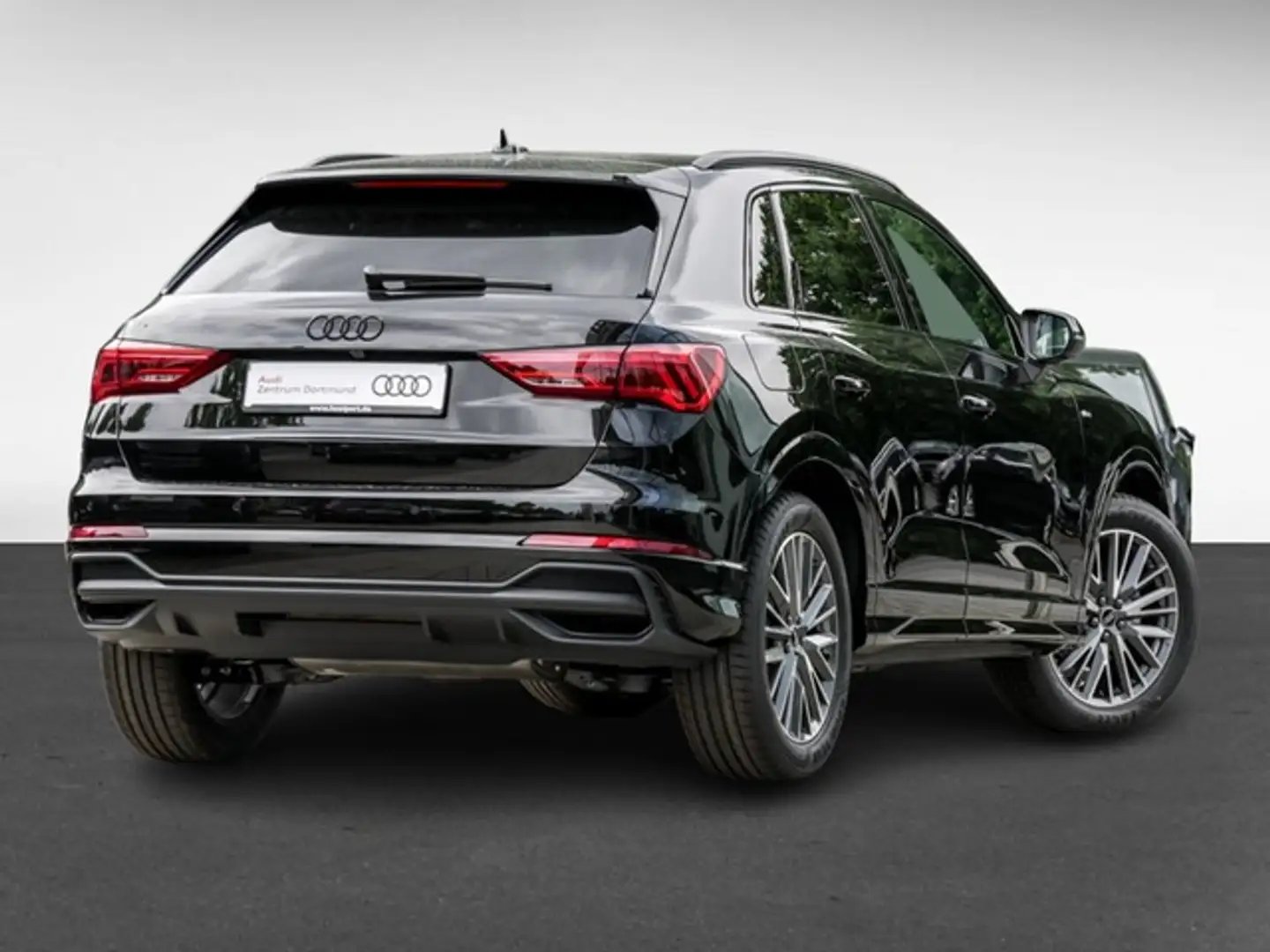 Audi Q3 35 S LINE BLACKPAK KAMERA ALU19 eKLAPPE NAVI+ Schwarz - 2