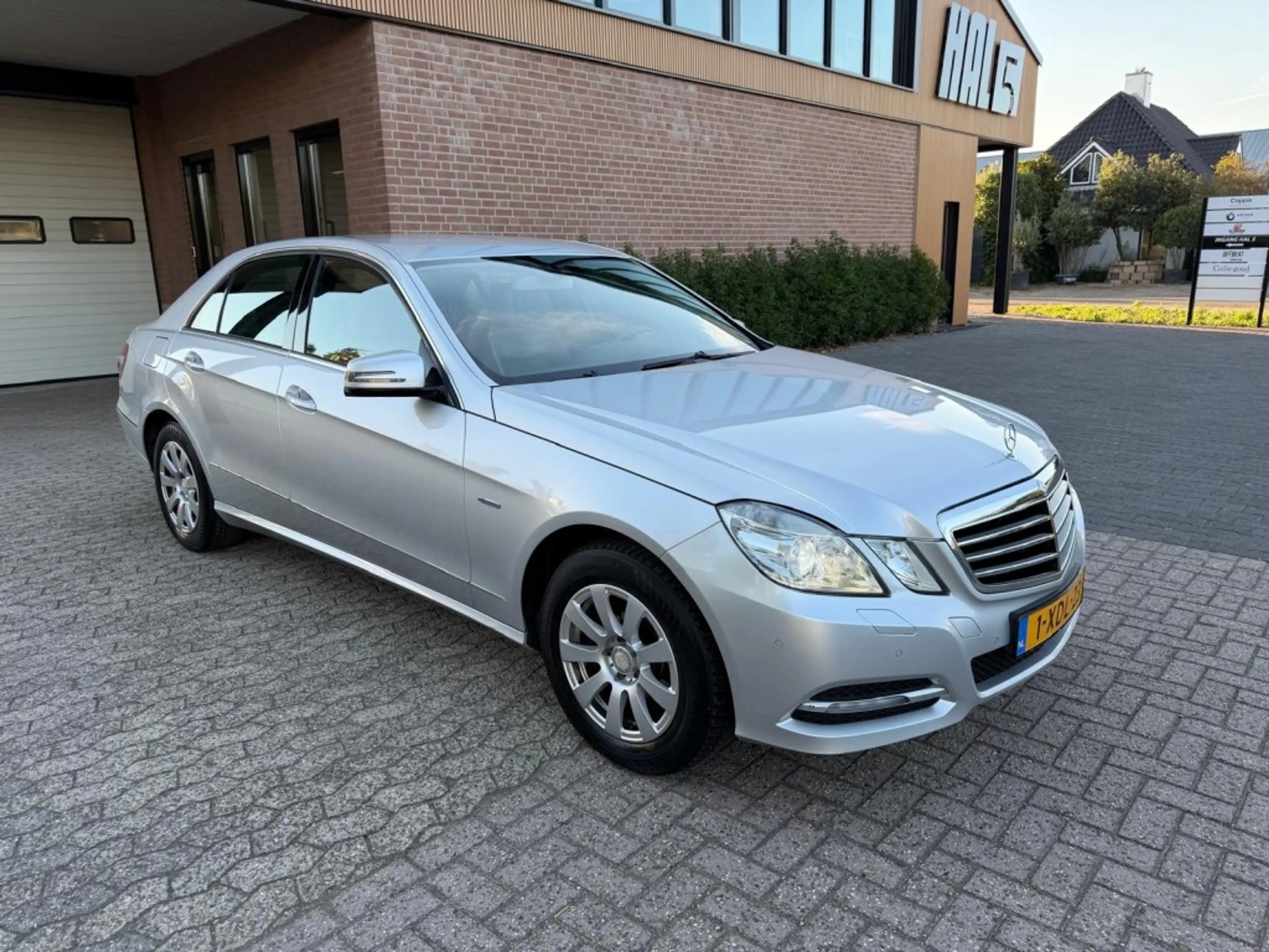 Mercedes-Benz E 300 E300 CDI Avantgarde V6 luchtvering — photo 5