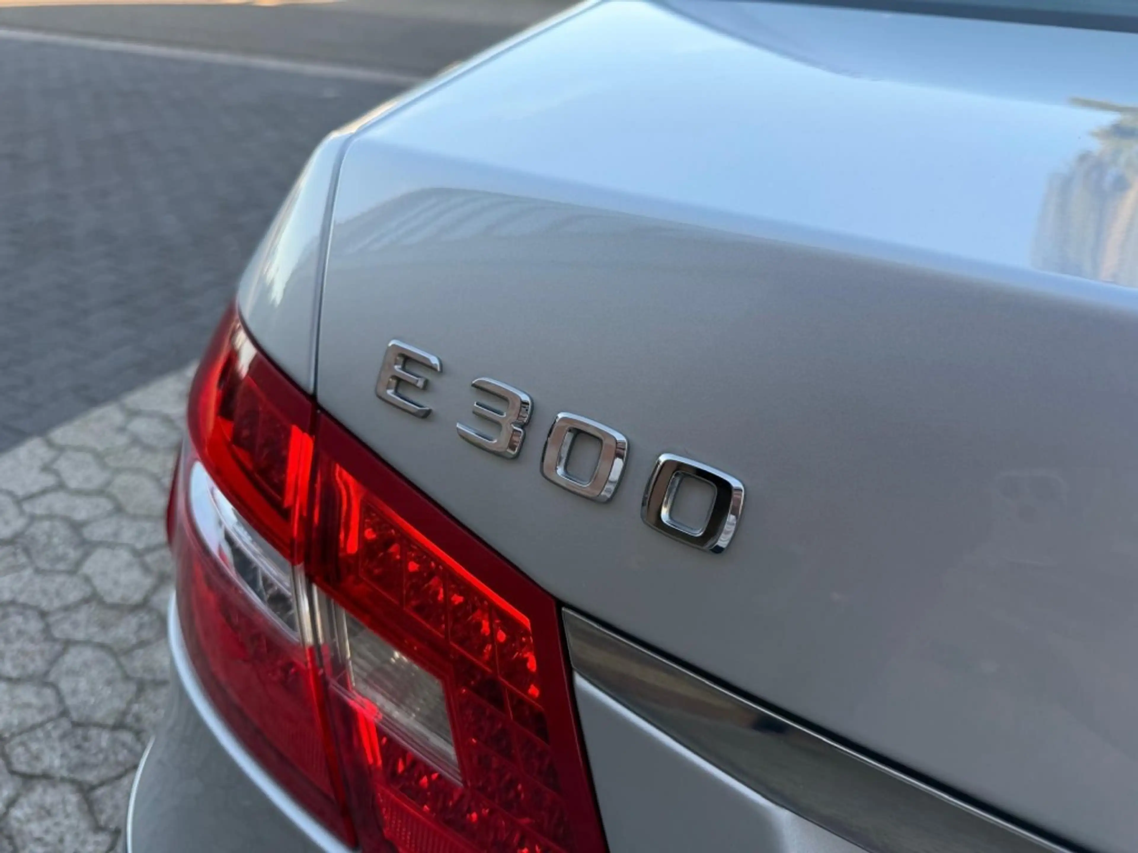 Mercedes-Benz E 300 E300 CDI Avantgarde V6 luchtvering — photo 10
