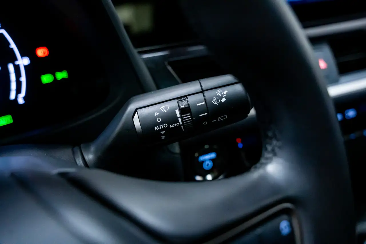Lexus UX снимка Lexus UX