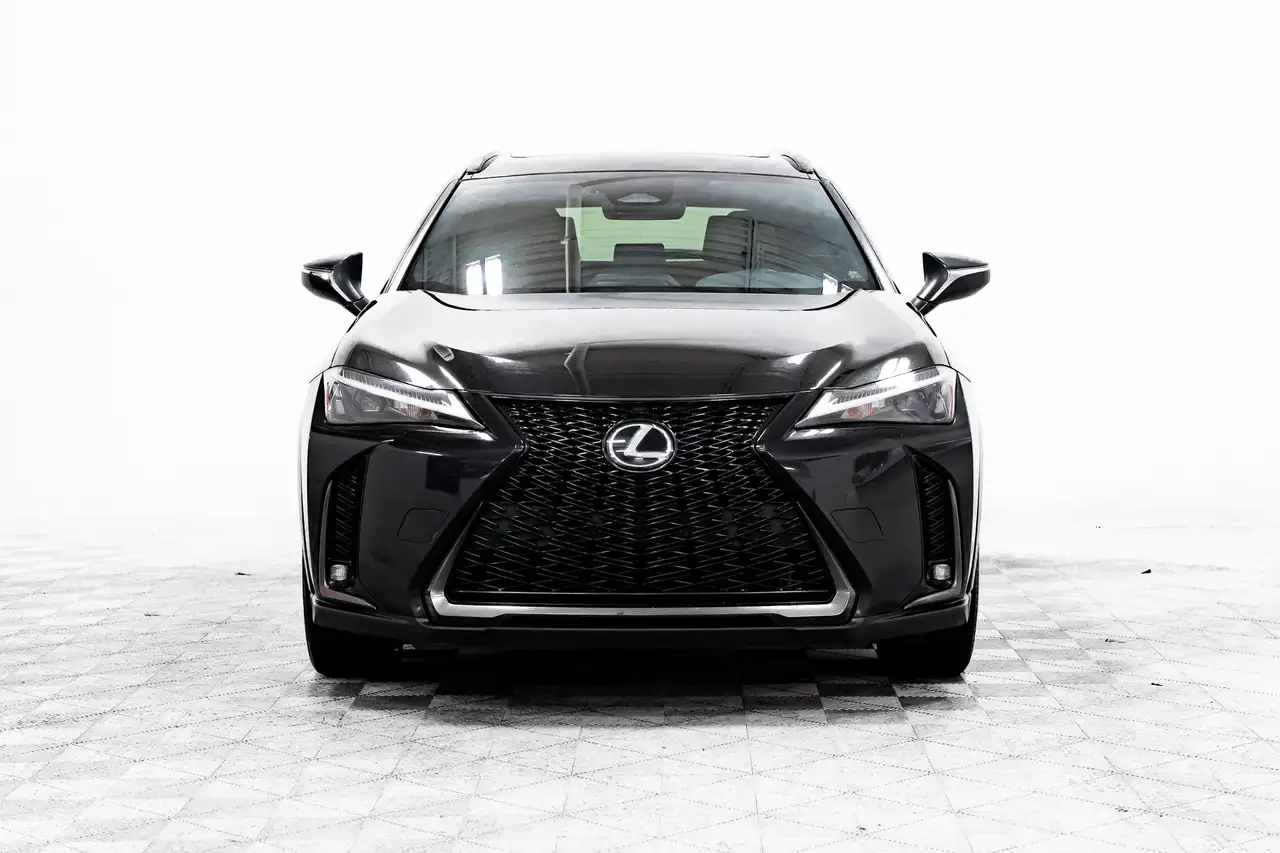 Lexus UX снимка Lexus UX
