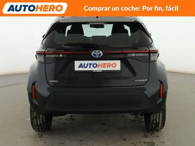 Toyota Yaris Cross view 5