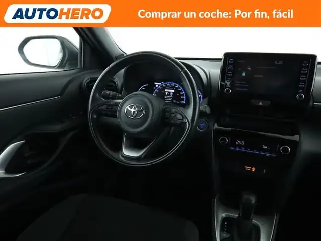 Toyota Yaris Cross view 14