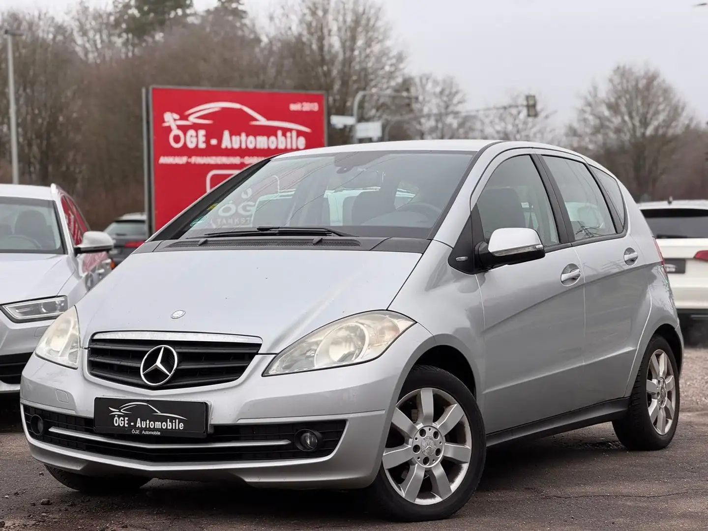 Mercedes-Benz A 150 A-Klasse TÜV/Sitzh./BlueEfficiency Silber - 1